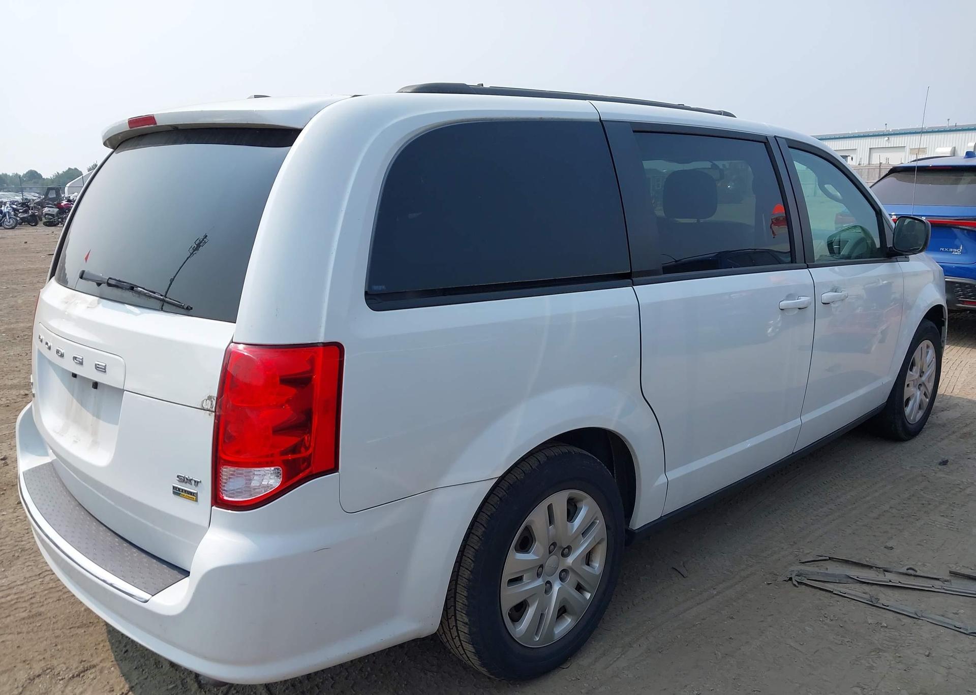 2018 DODGE GRAND CARAVAN SE