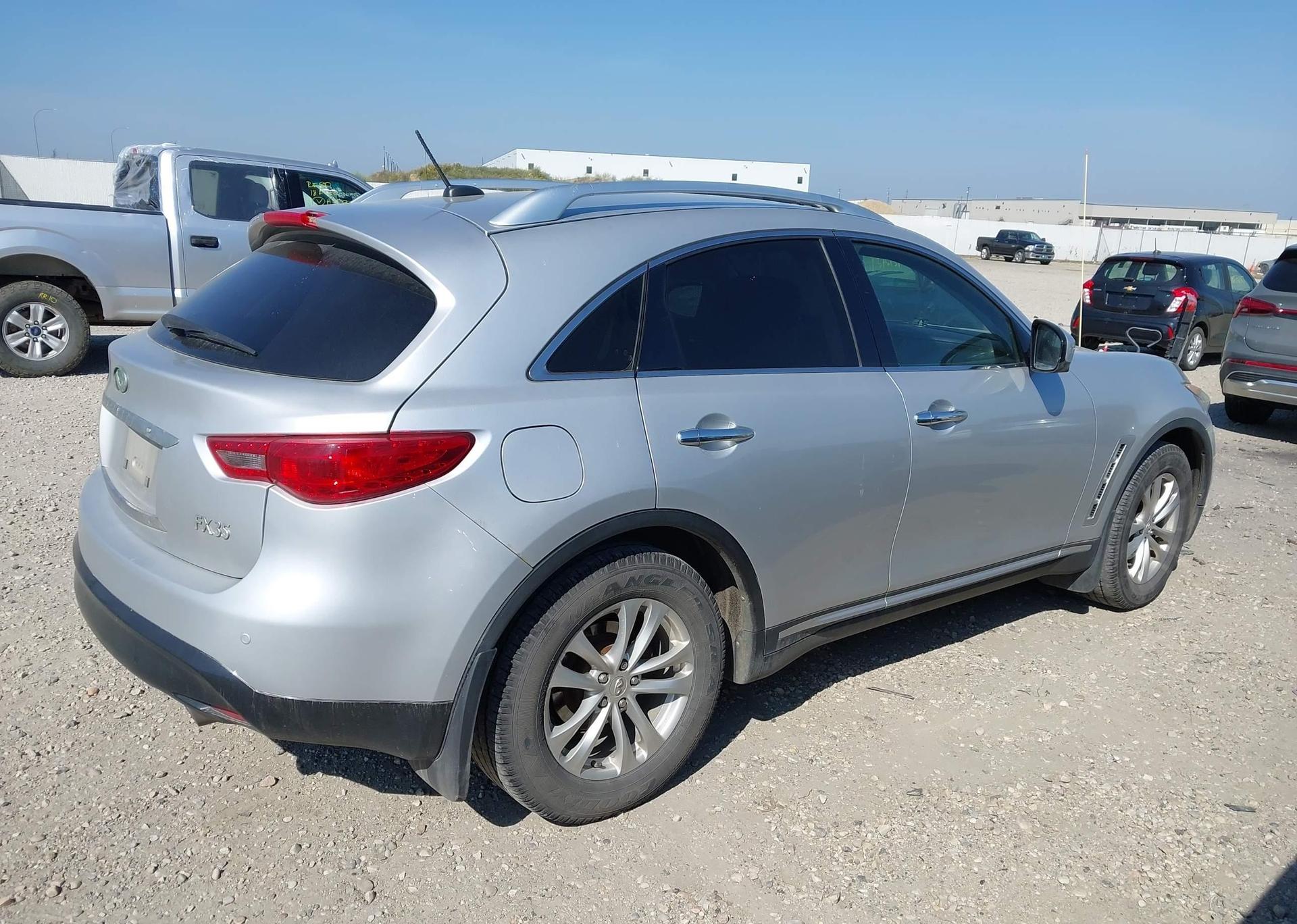 2009 INFINITI FX35