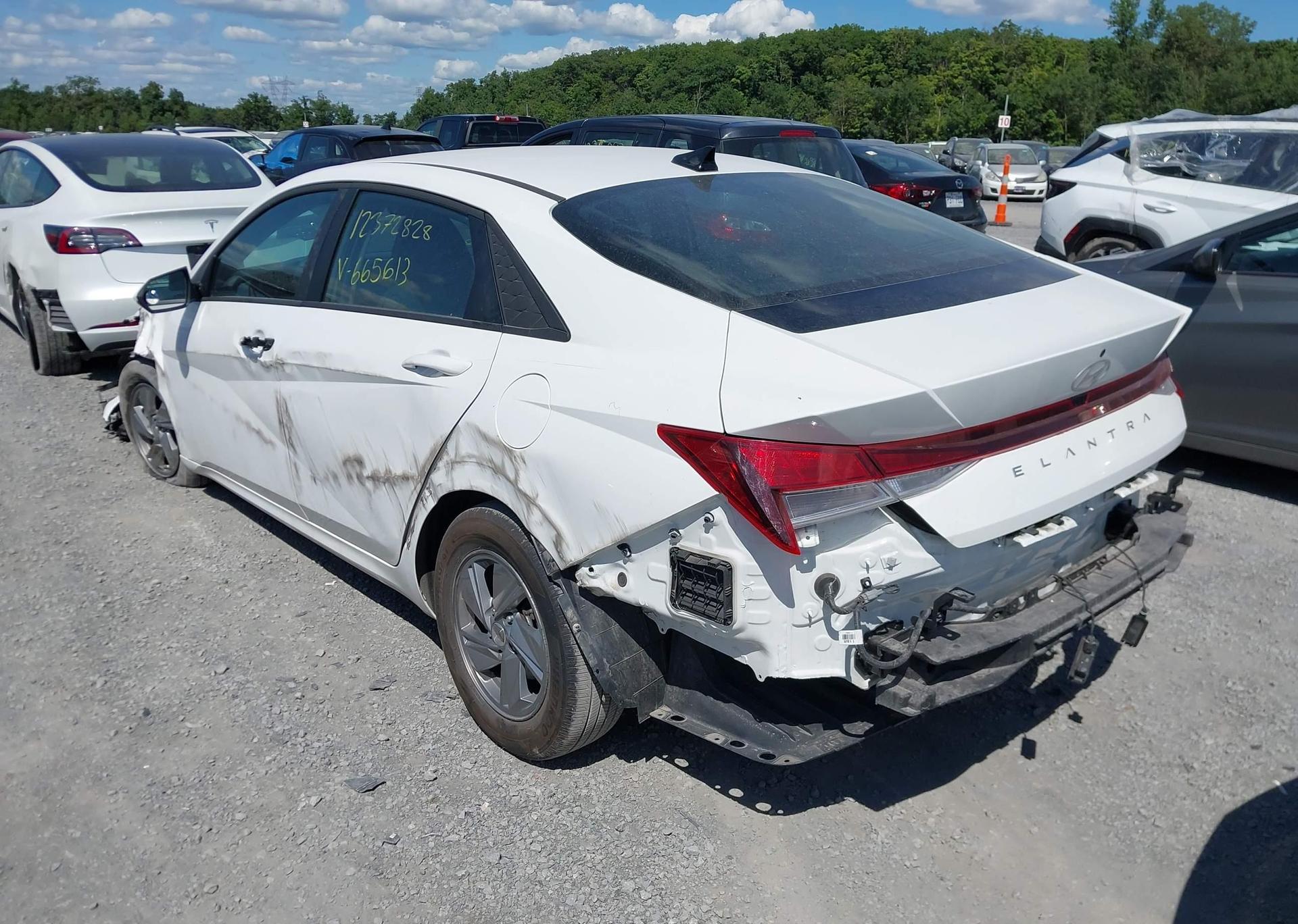 2024 HYUNDAI ELANTRA ESSENTIAL