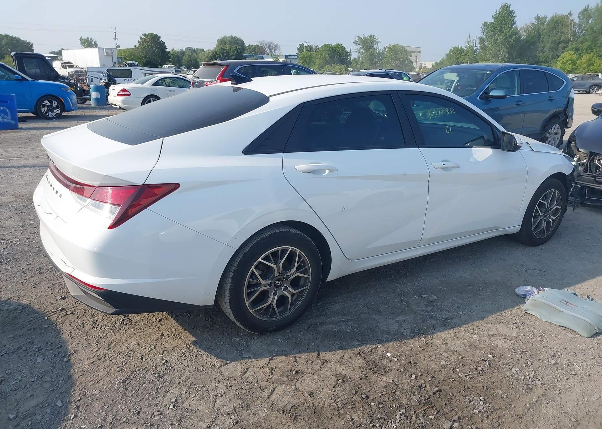 2021 HYUNDAI ELANTRA