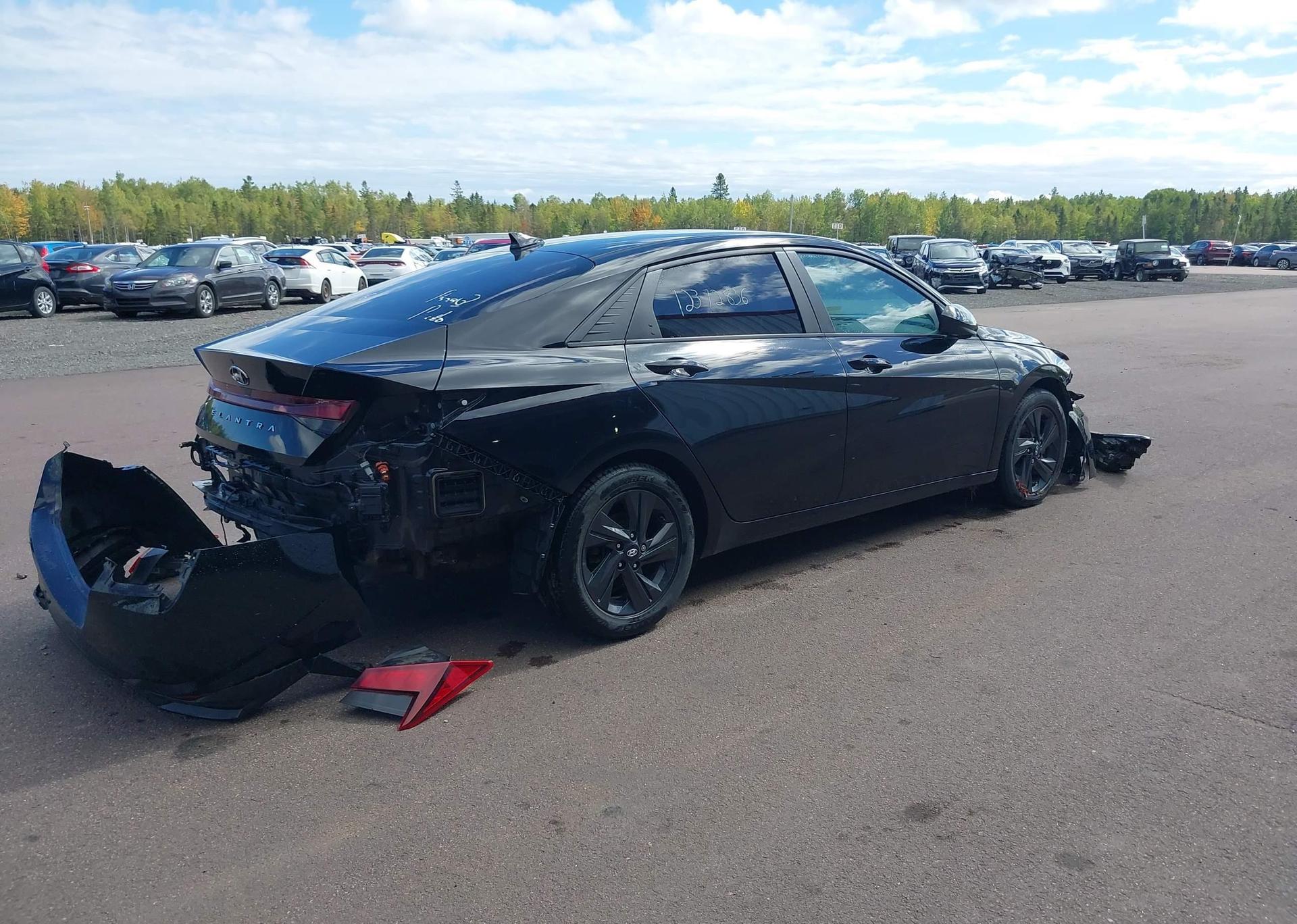 2022 HYUNDAI ELANTRA SEL