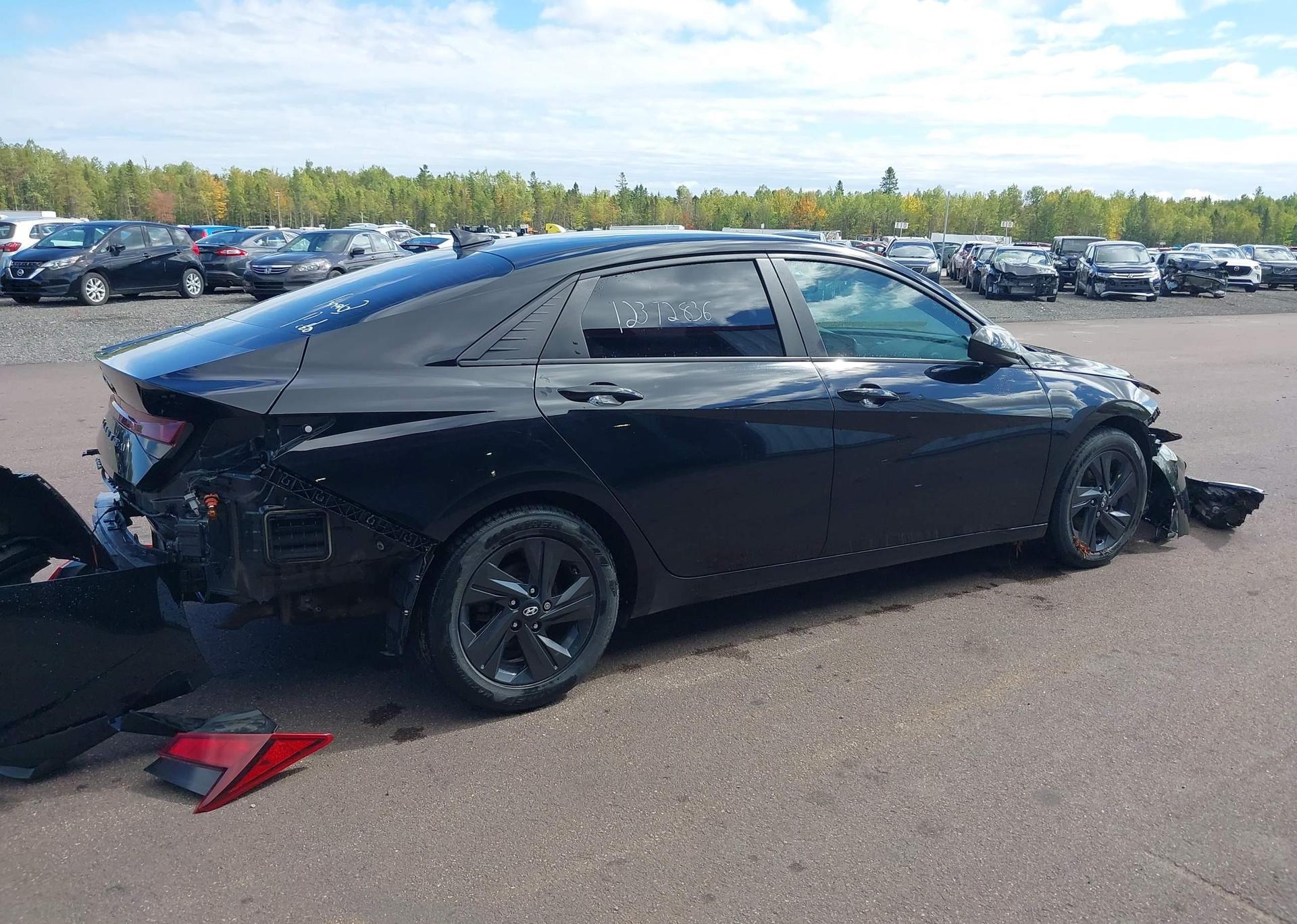 2022 HYUNDAI ELANTRA SEL
