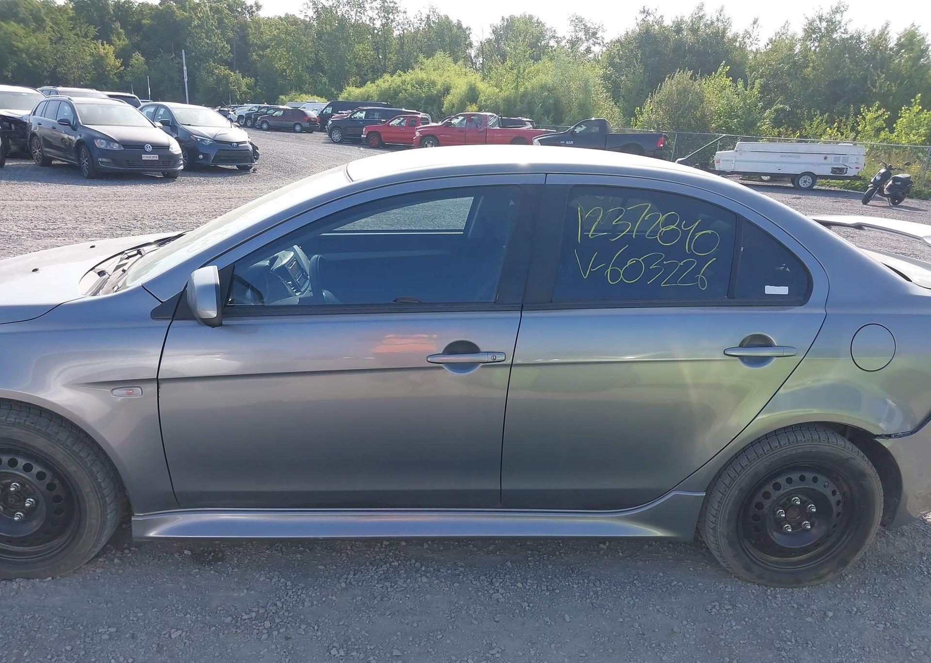 2014 MITSUBISHI LANCER ES