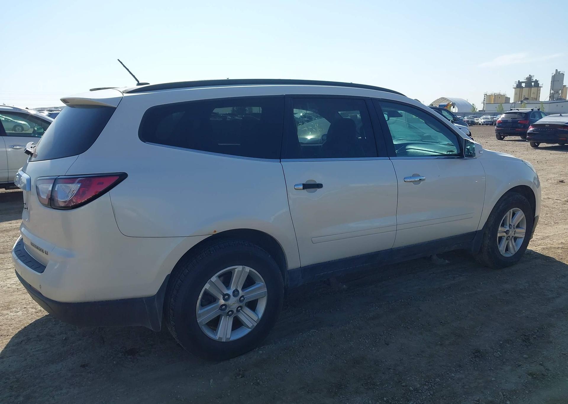 2014 CHEVROLET TRAVERSE LT