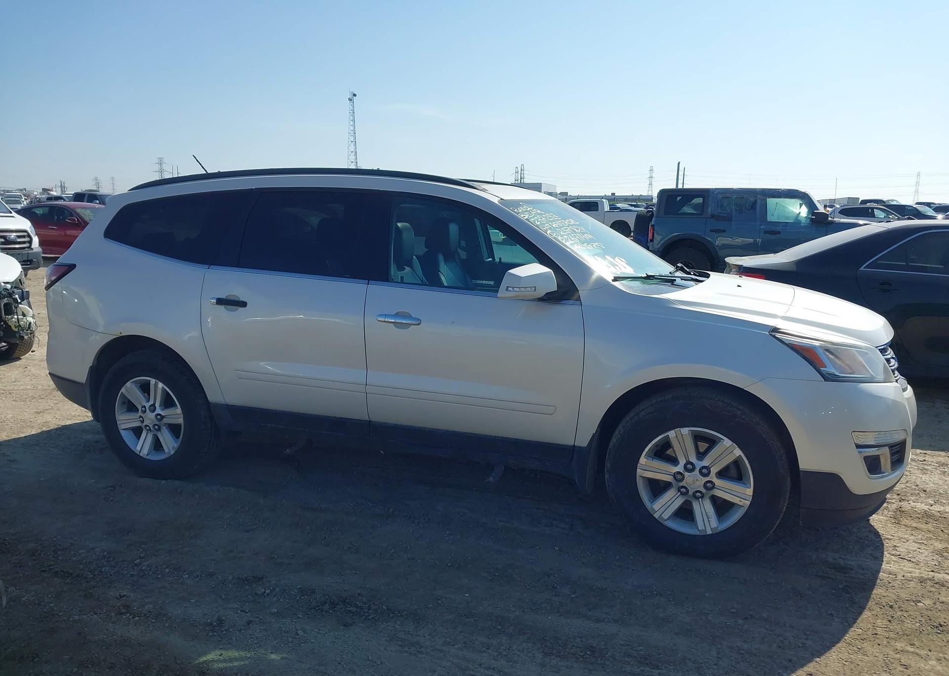 2014 CHEVROLET TRAVERSE LT