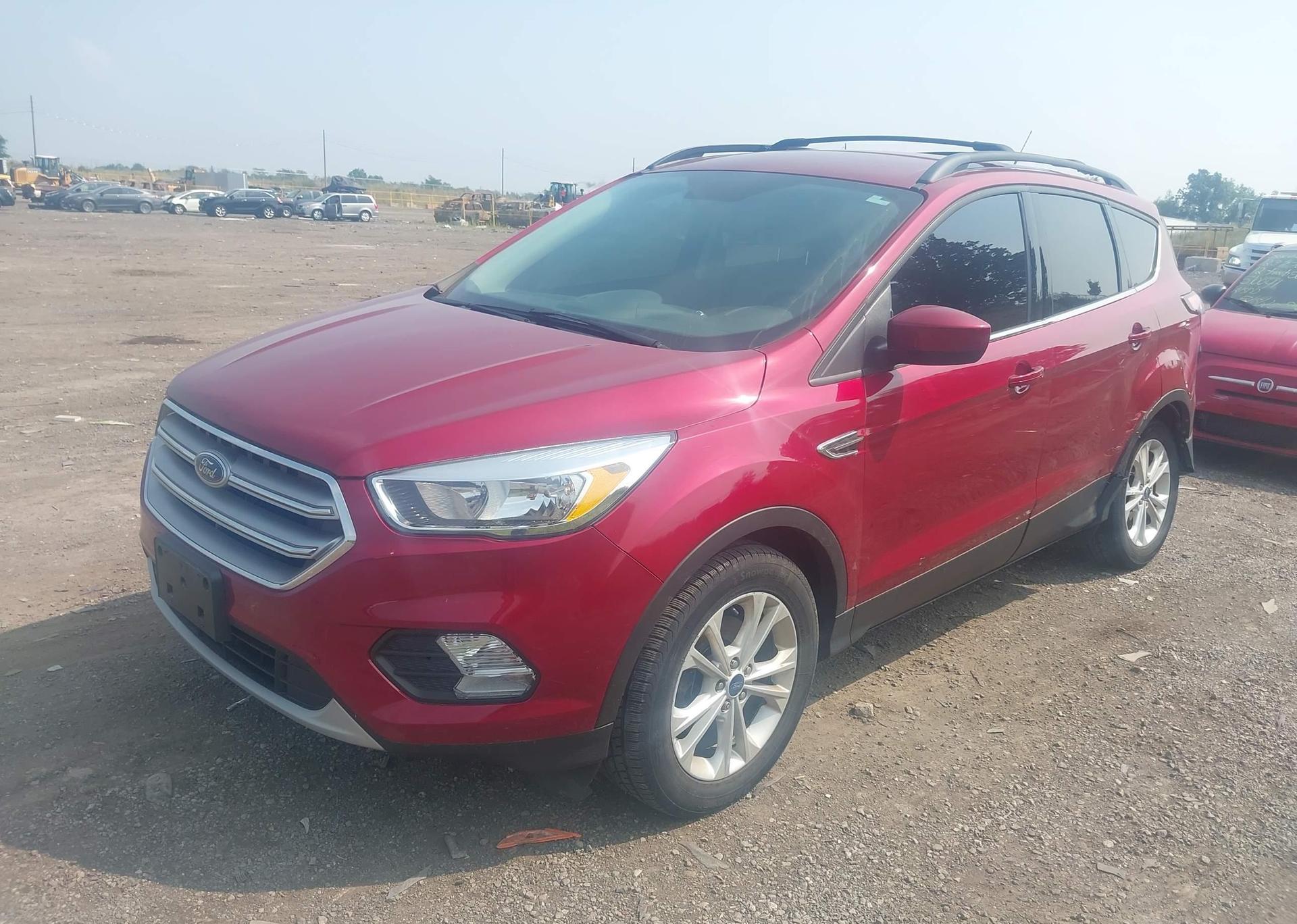 2017 FORD ESCAPE SE