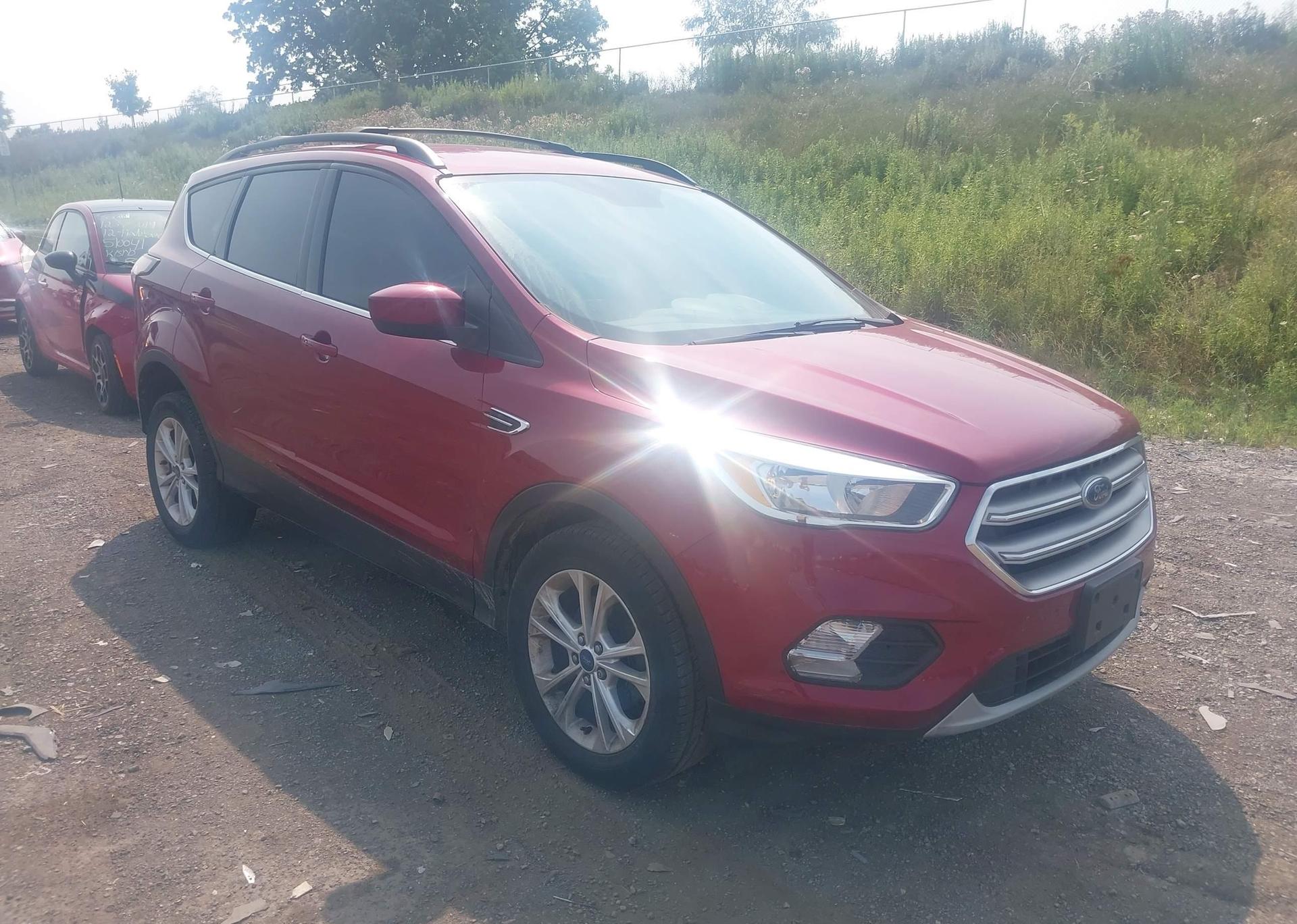 2017 FORD ESCAPE SE