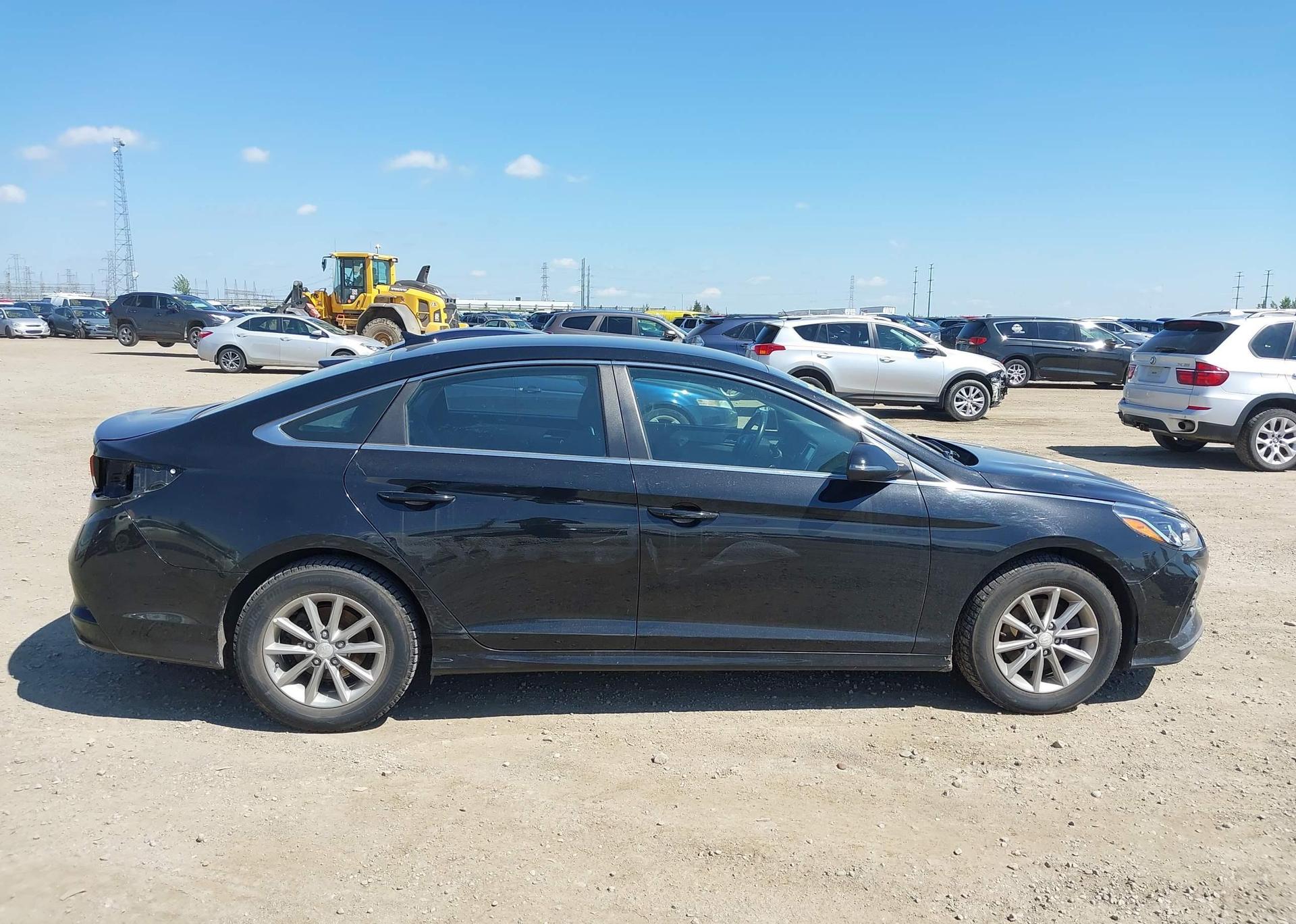 2019 HYUNDAI SONATA ESSENTIAL