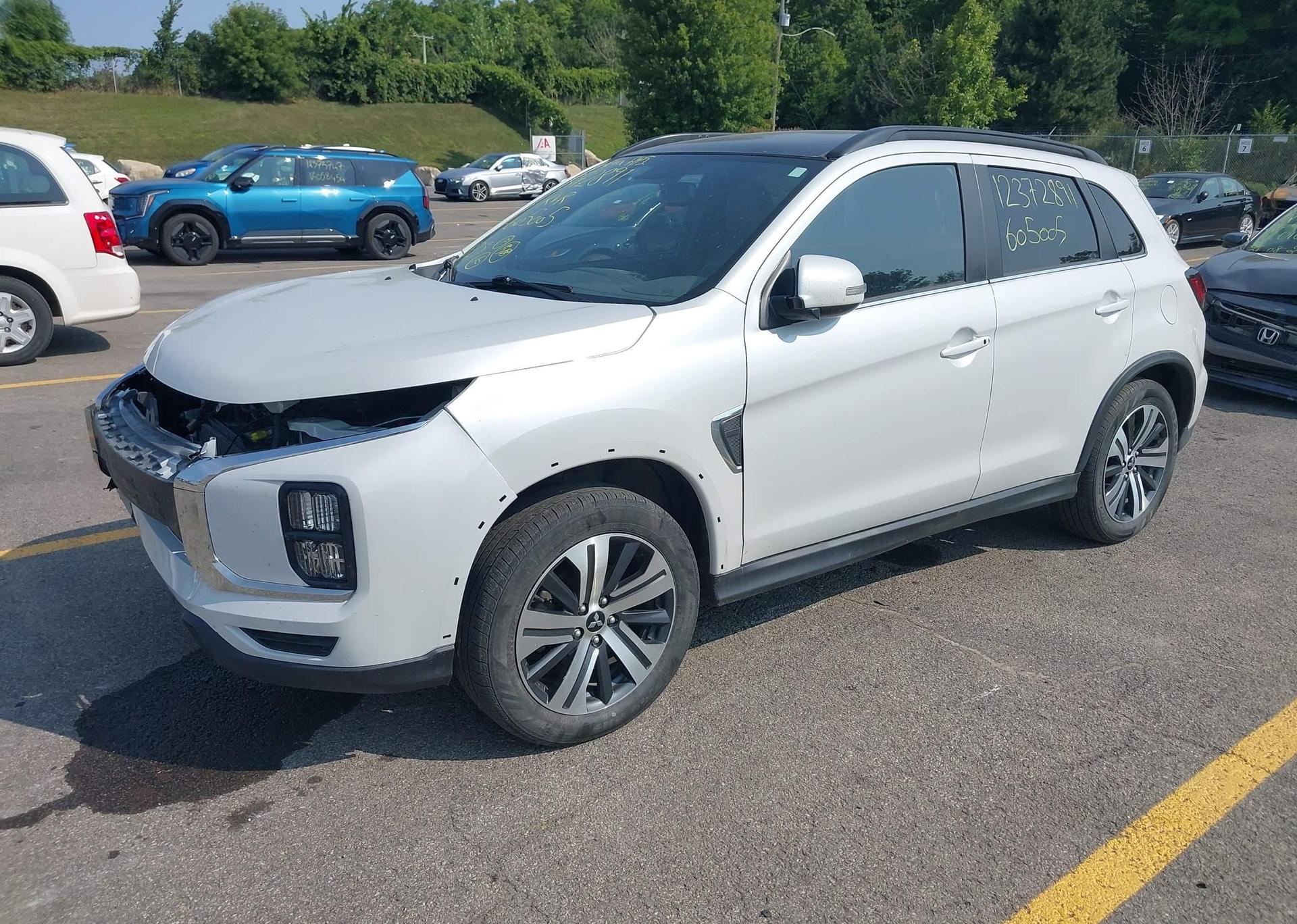 2023 MITSUBISHI RVR GT