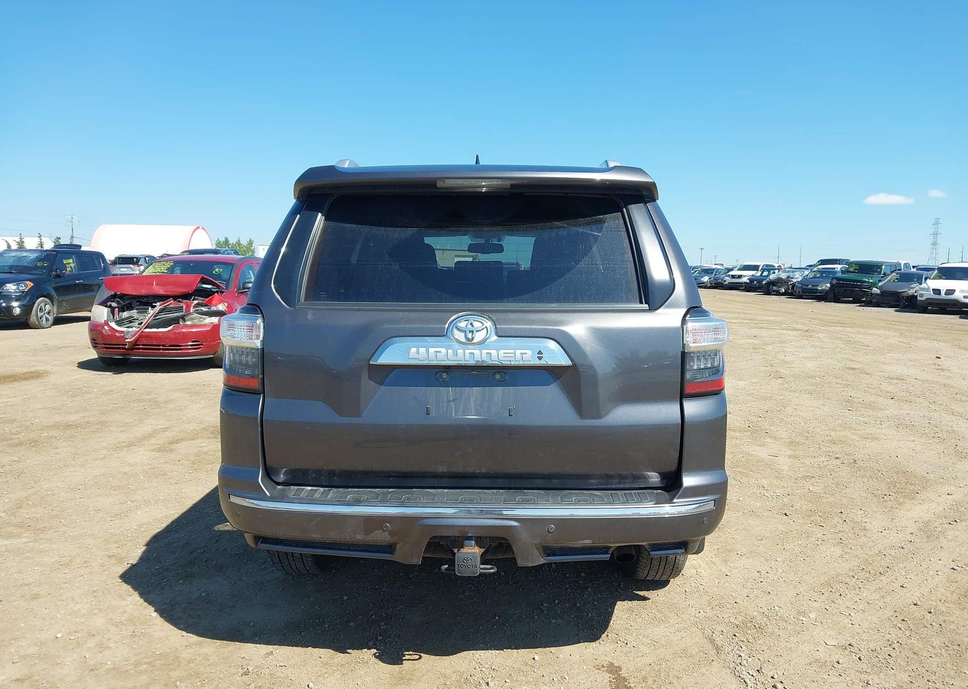 2016 TOYOTA 4RUNNER SR5 PREM