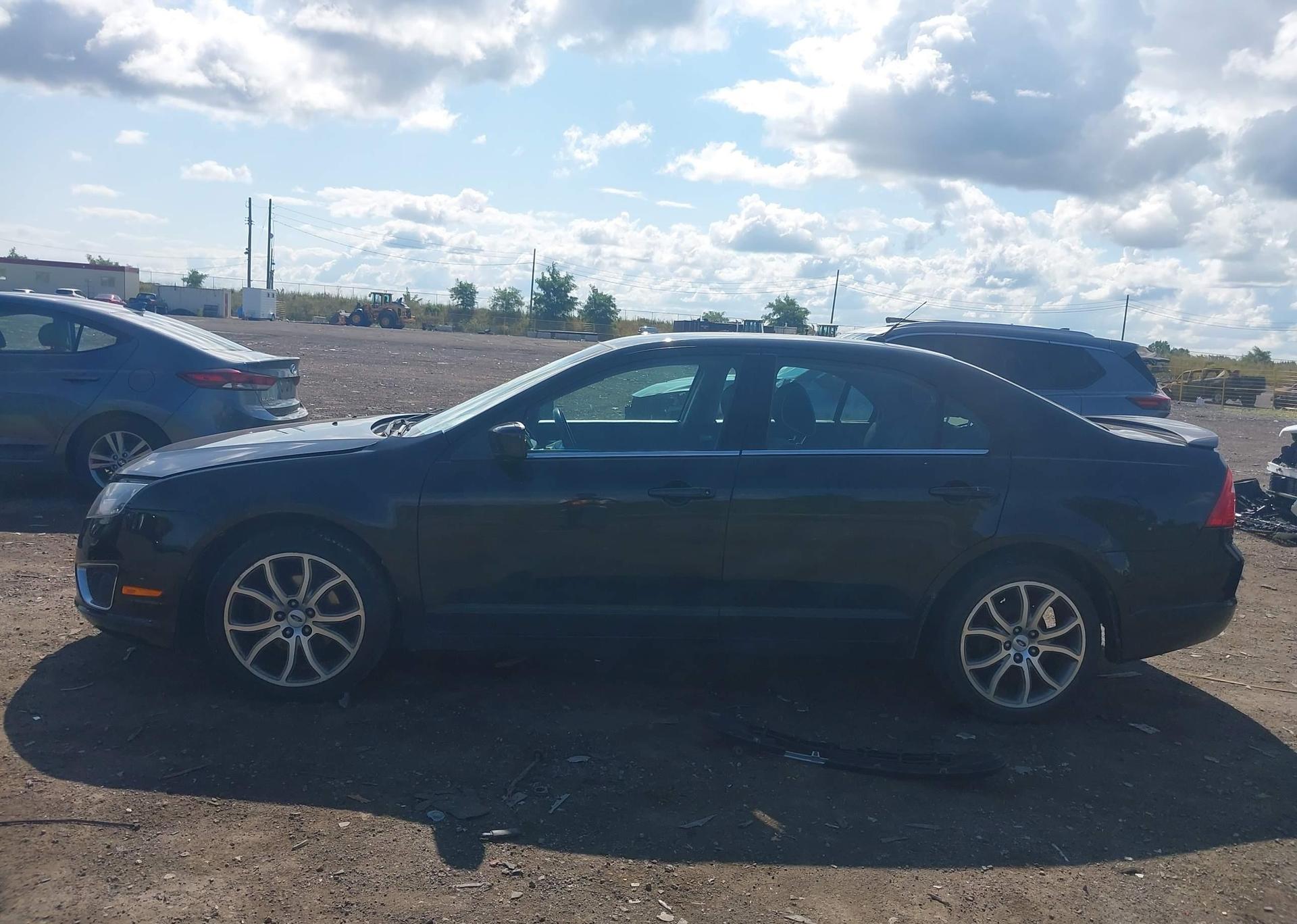2011 FORD FUSION SE