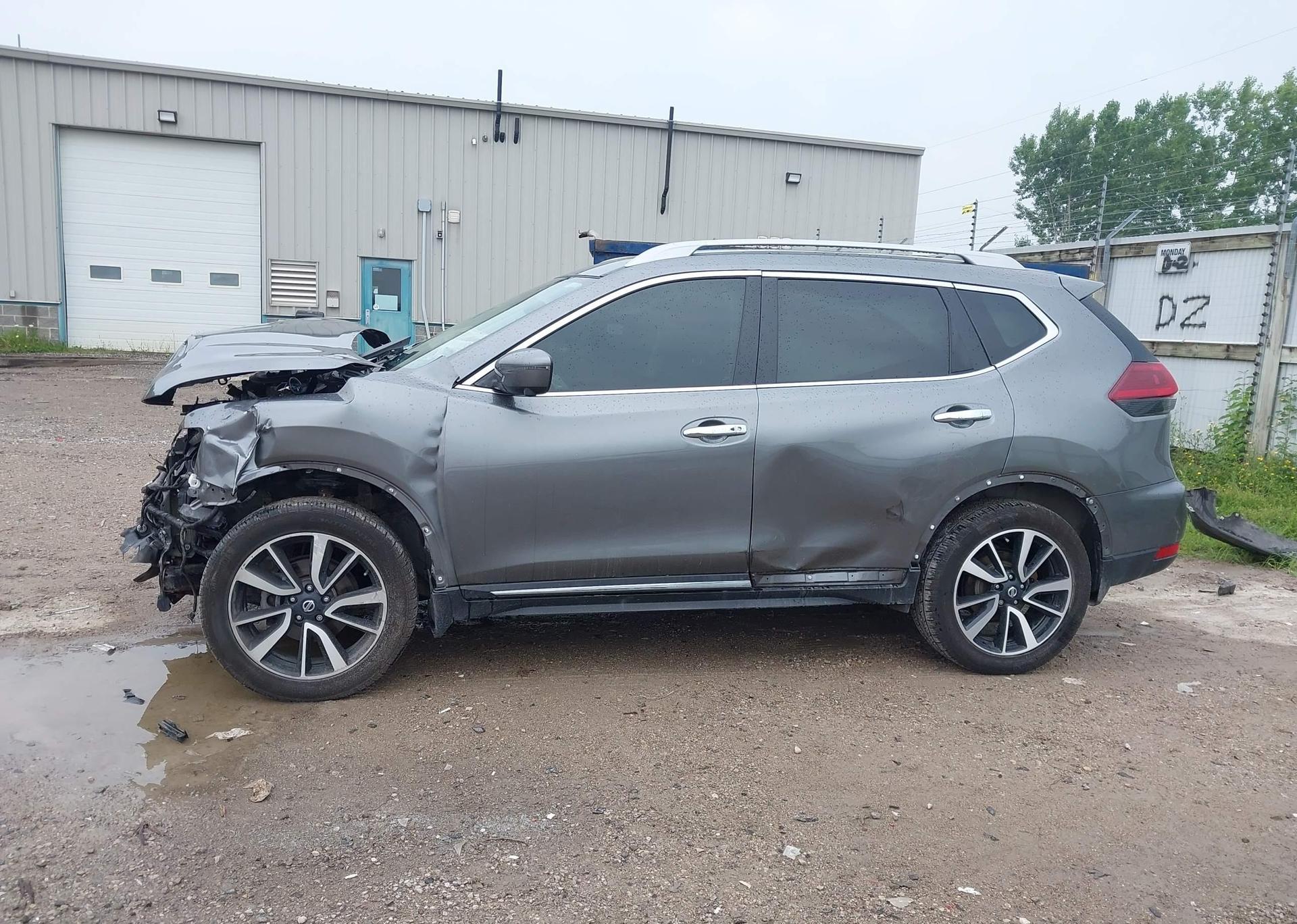 2018 NISSAN ROGUE SV