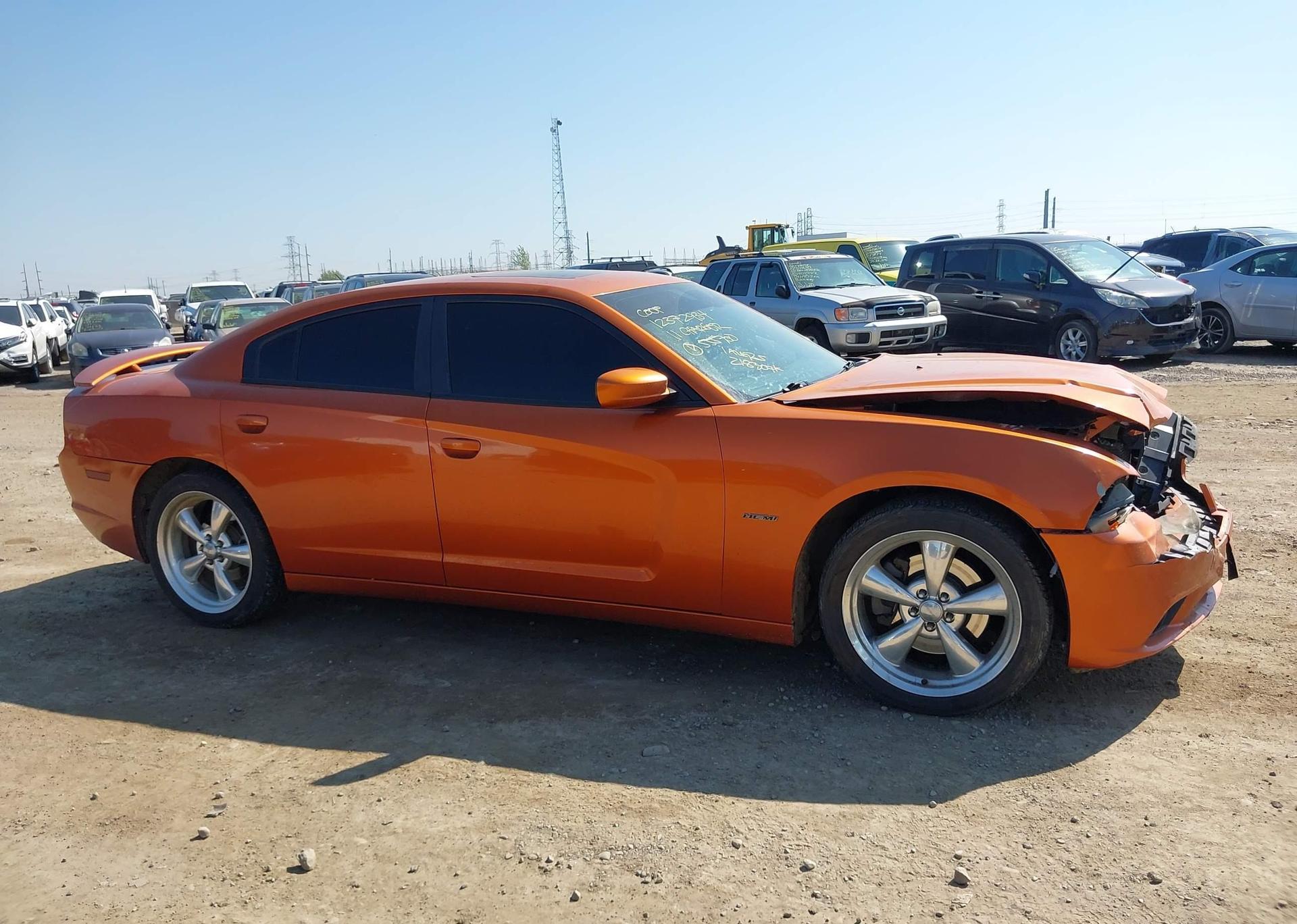 2011 DODGE CHARGER R