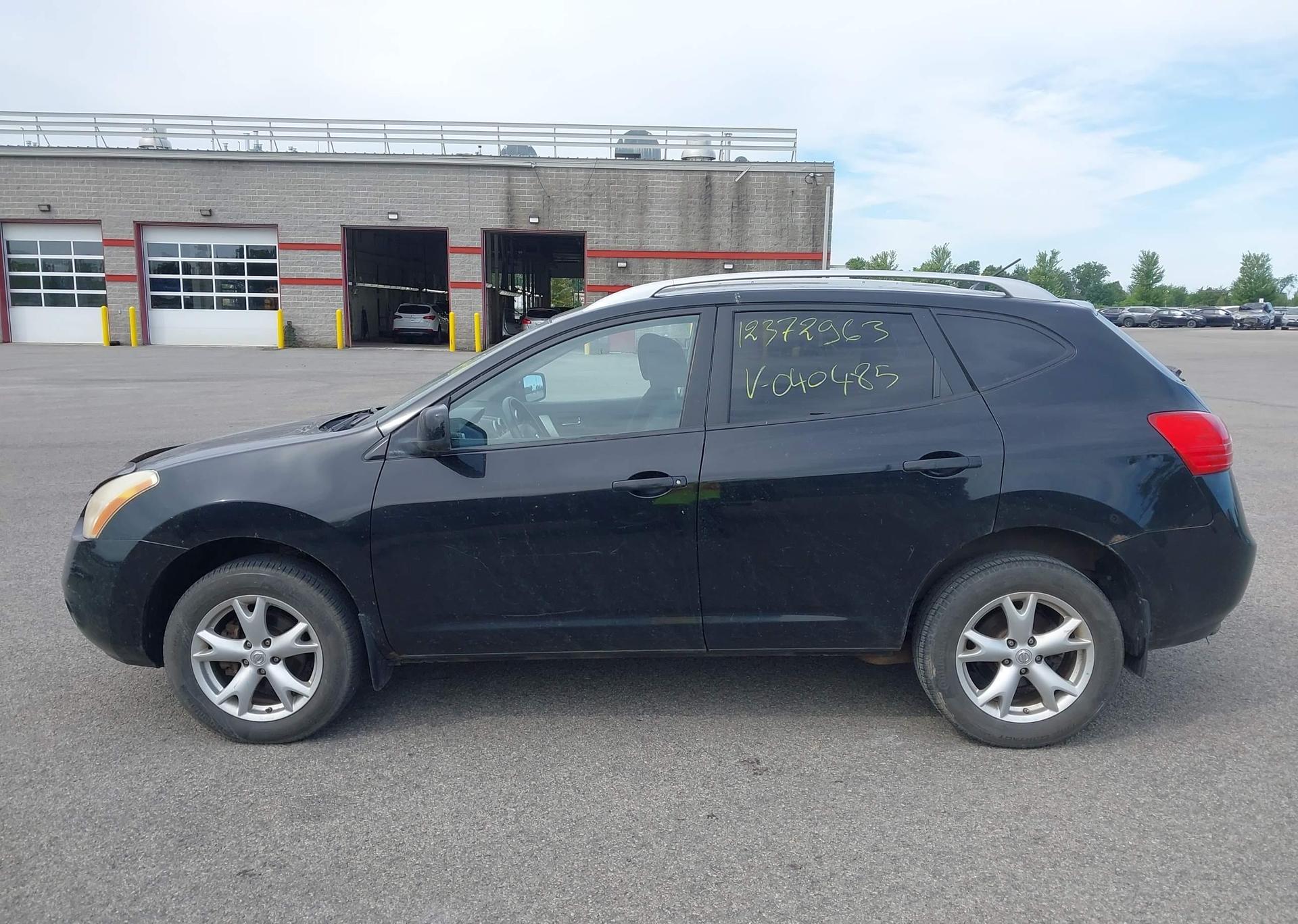 2009 NISSAN ROGUE S