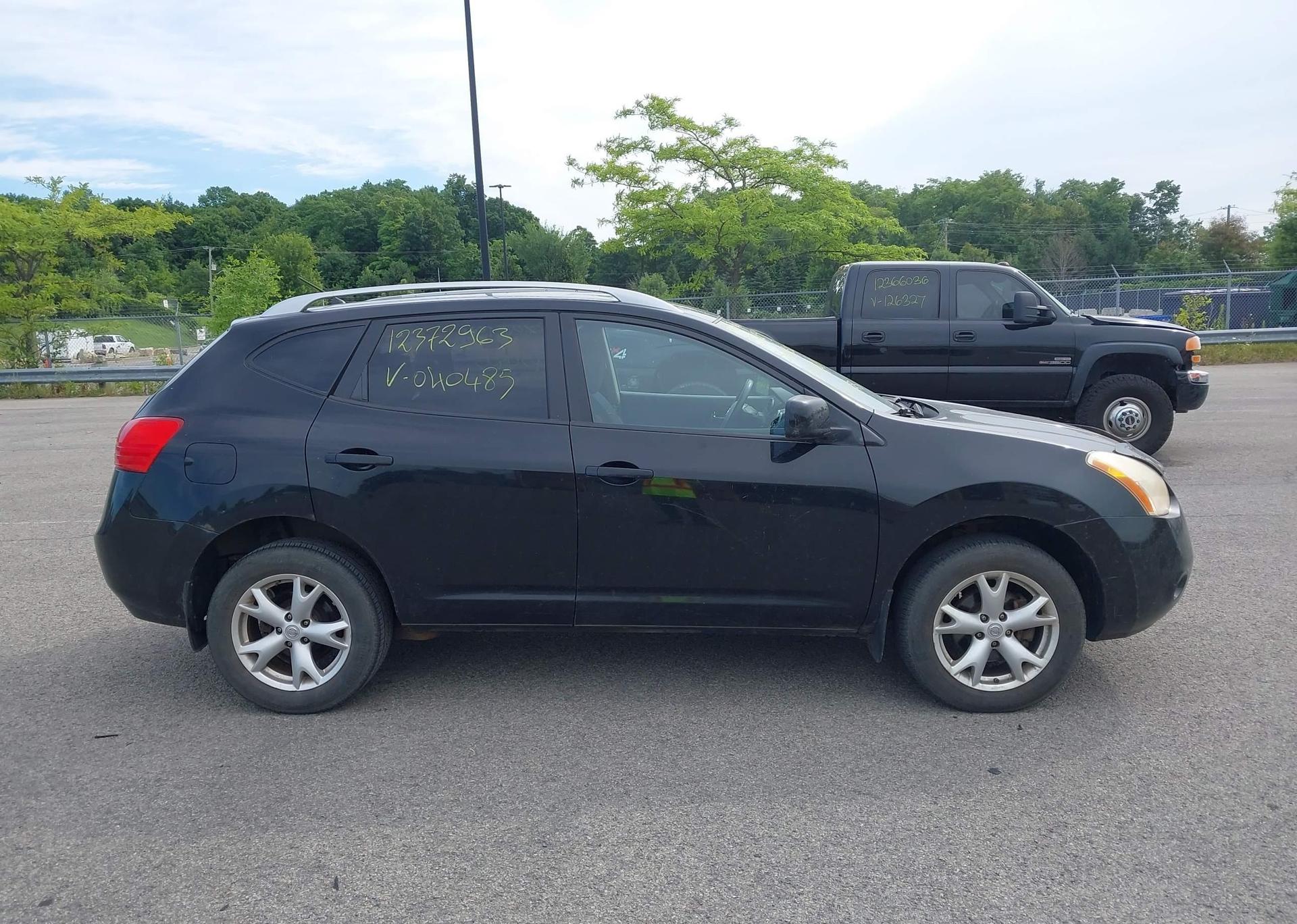 2009 NISSAN ROGUE S