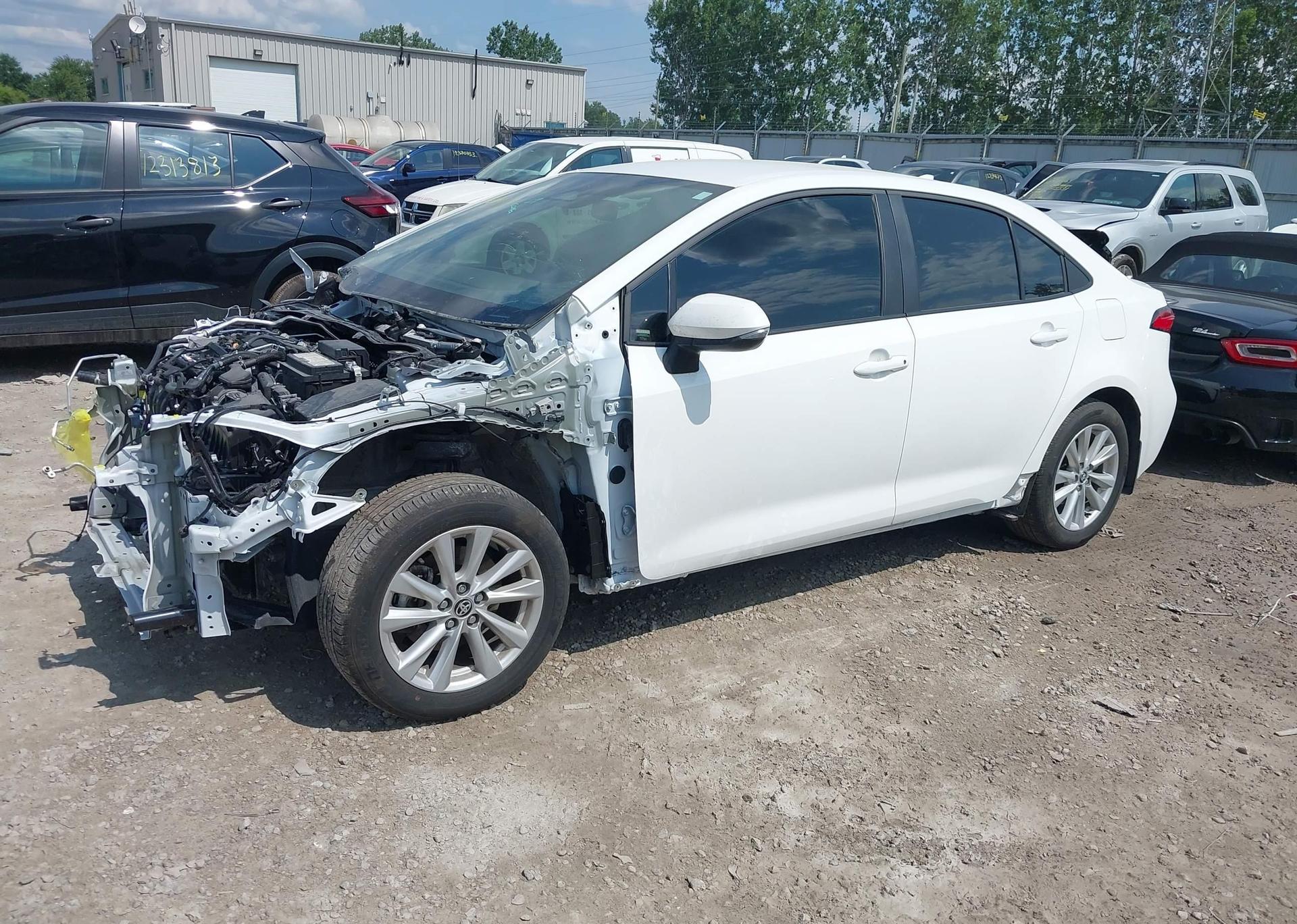 2025 TOYOTA COROLLA