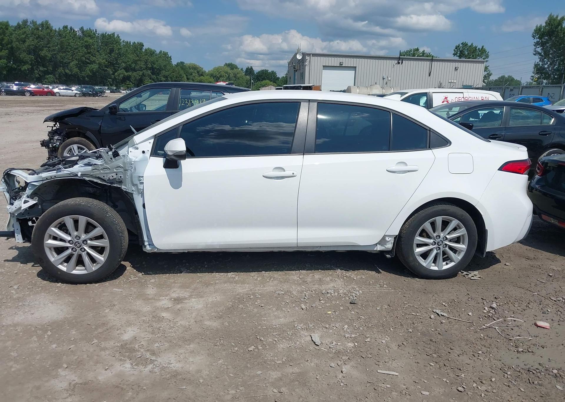 2025 TOYOTA COROLLA