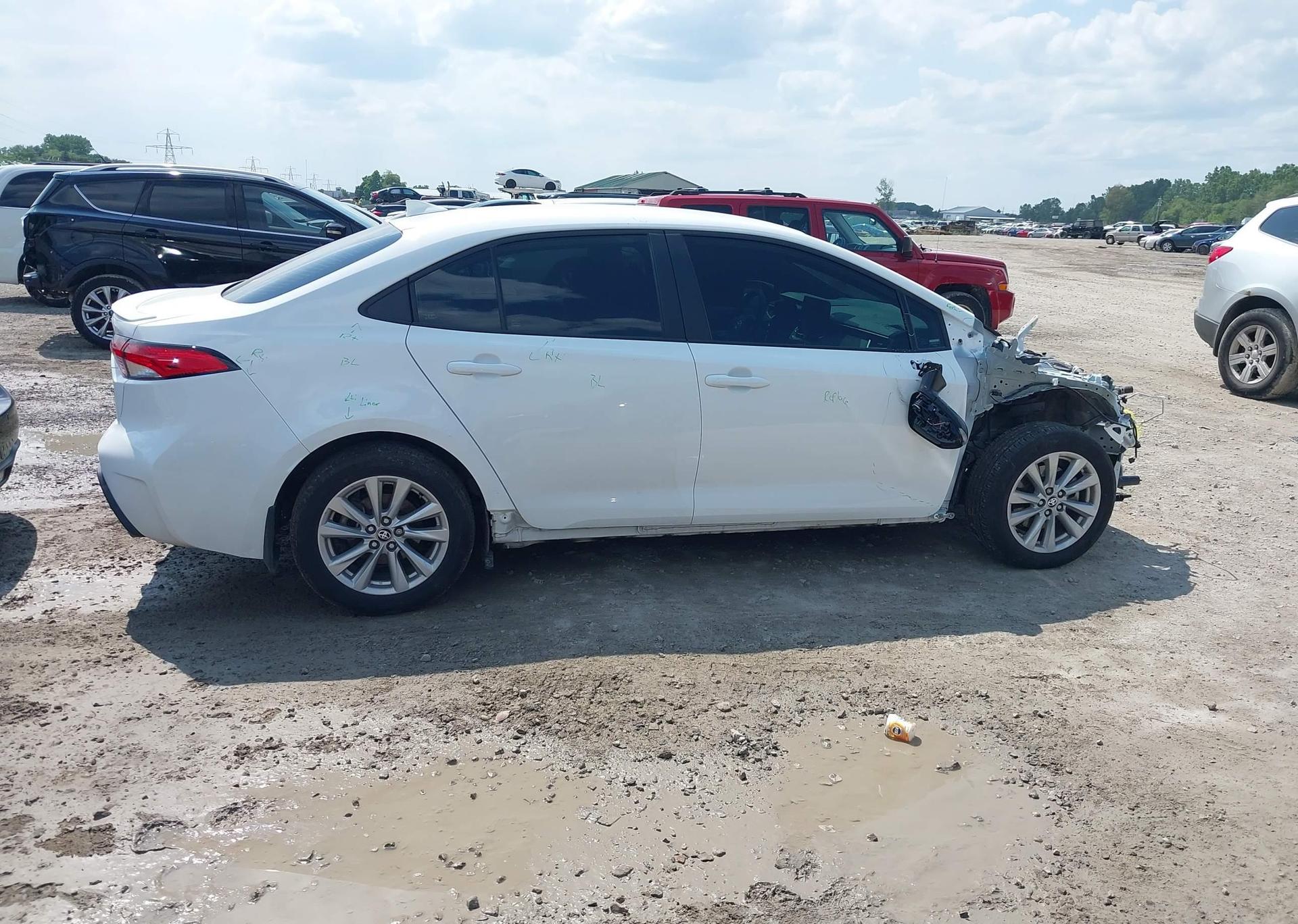 2025 TOYOTA COROLLA