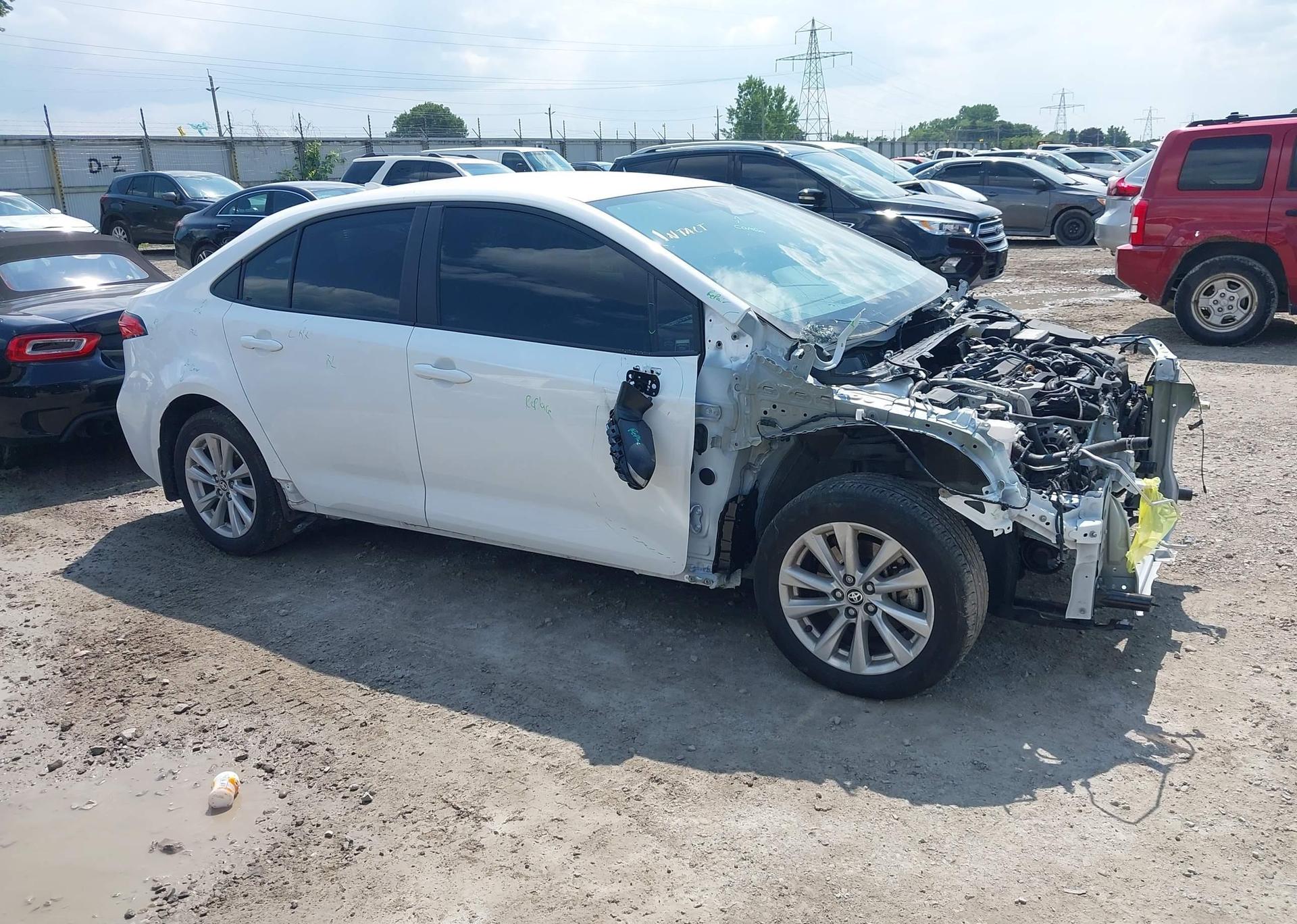 2025 TOYOTA COROLLA