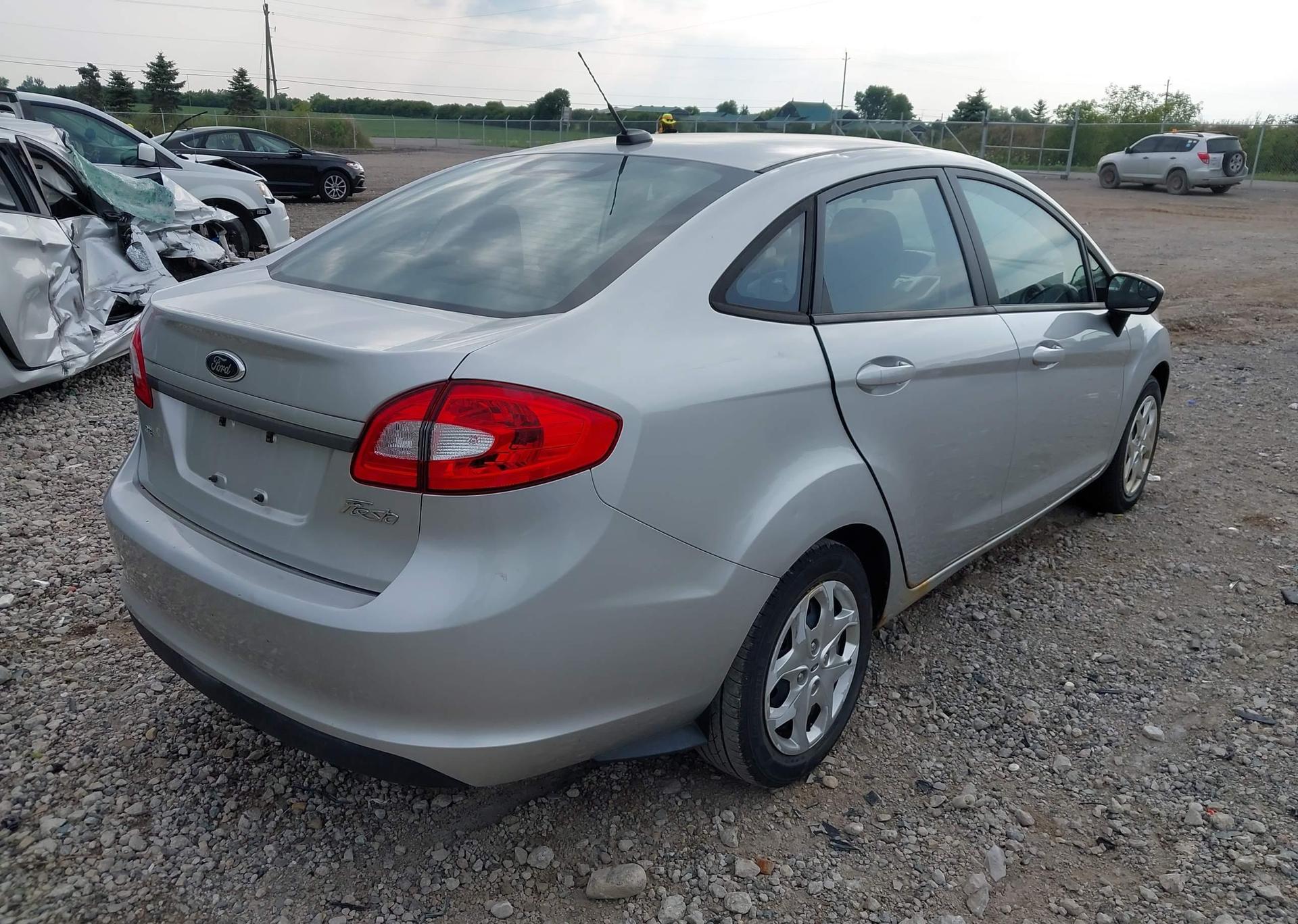 2012 FORD FIESTA SE