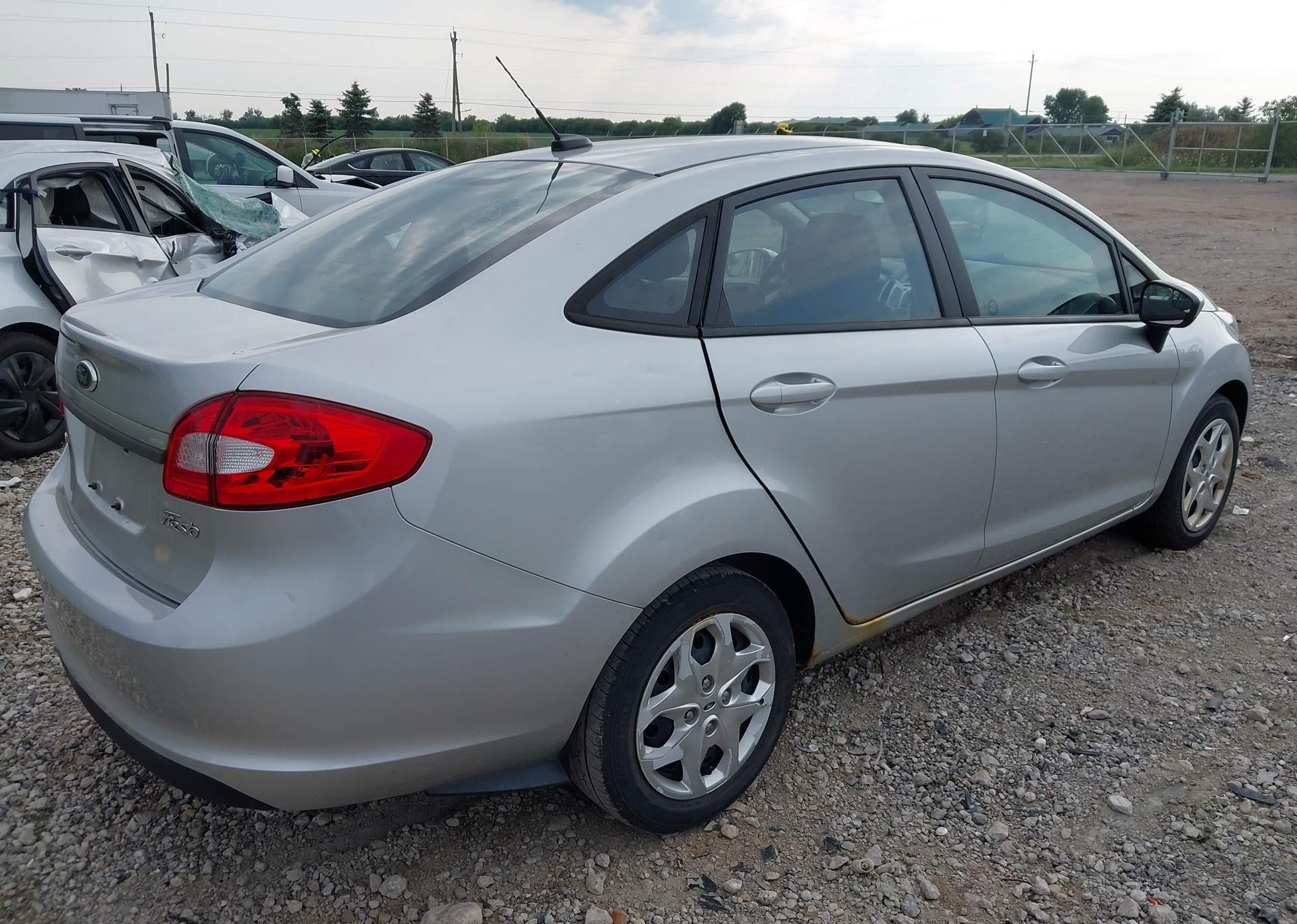 2012 FORD FIESTA SE