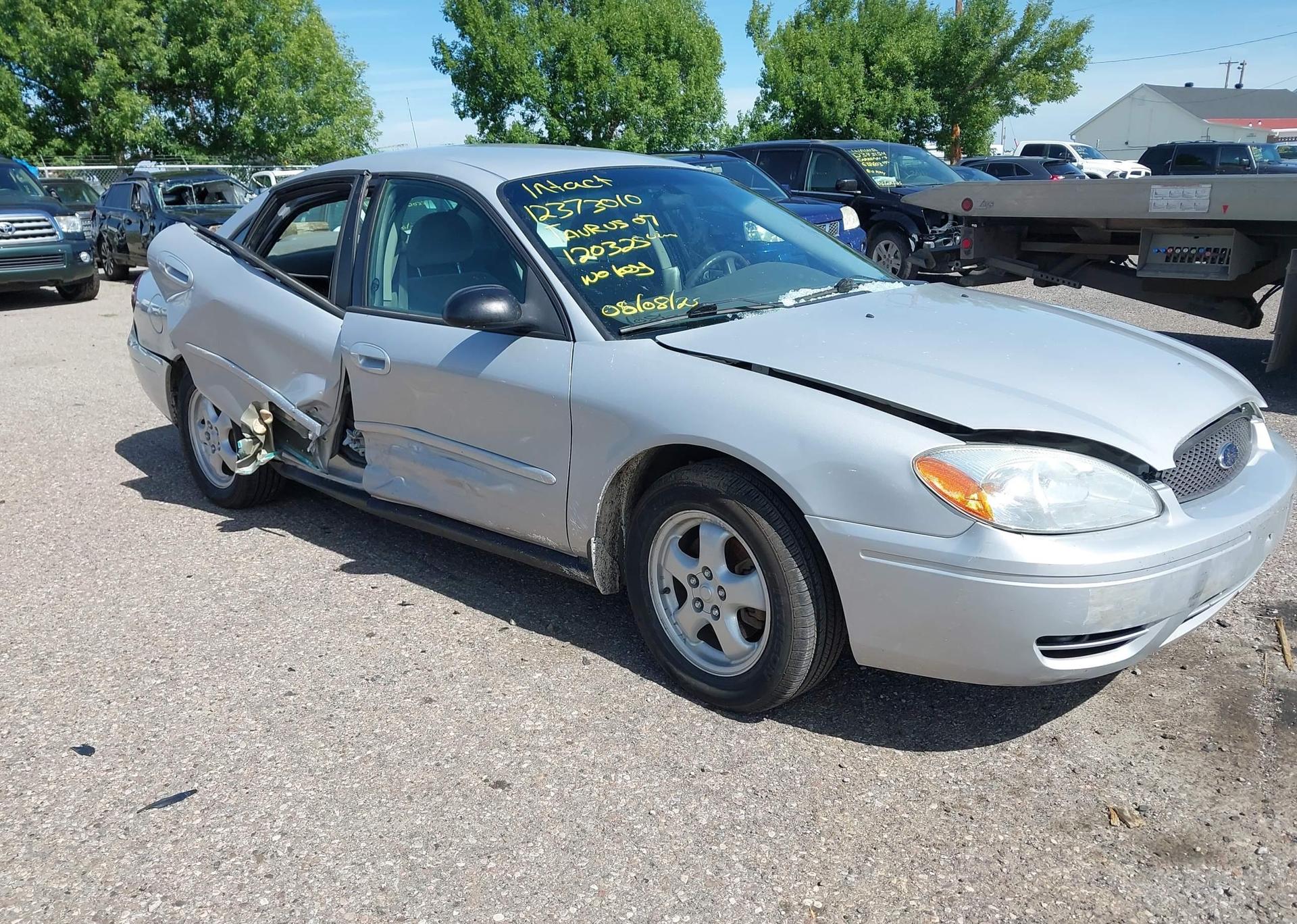 2007 FORD TAURUS SE