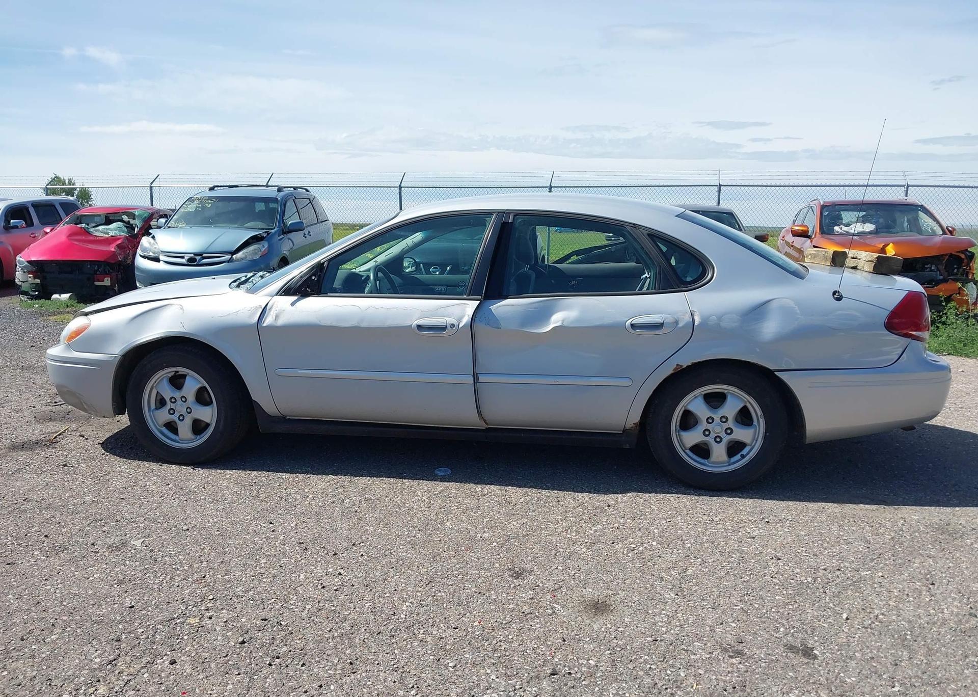 2007 FORD TAURUS SE