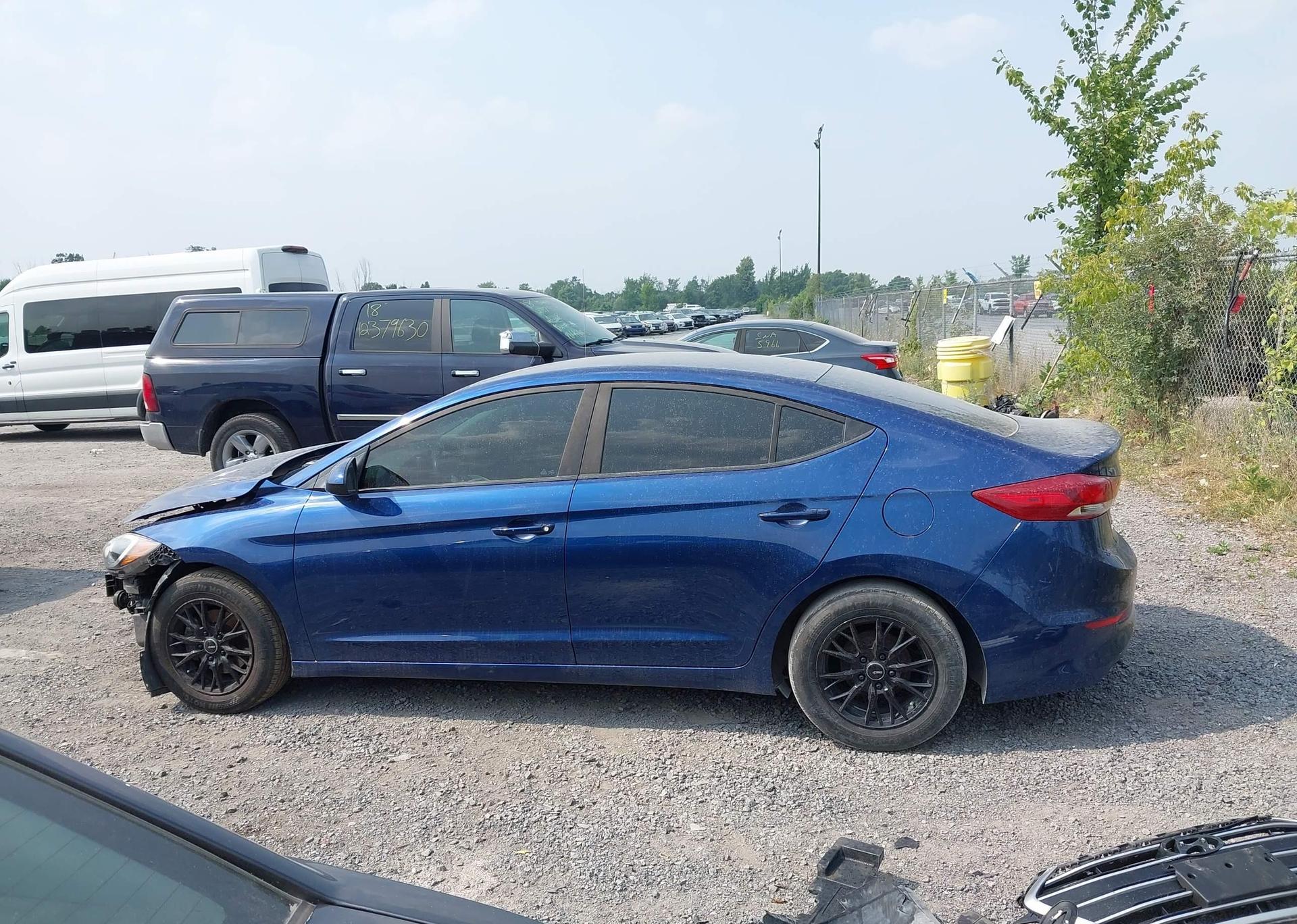 2017 HYUNDAI ELANTRA LE
