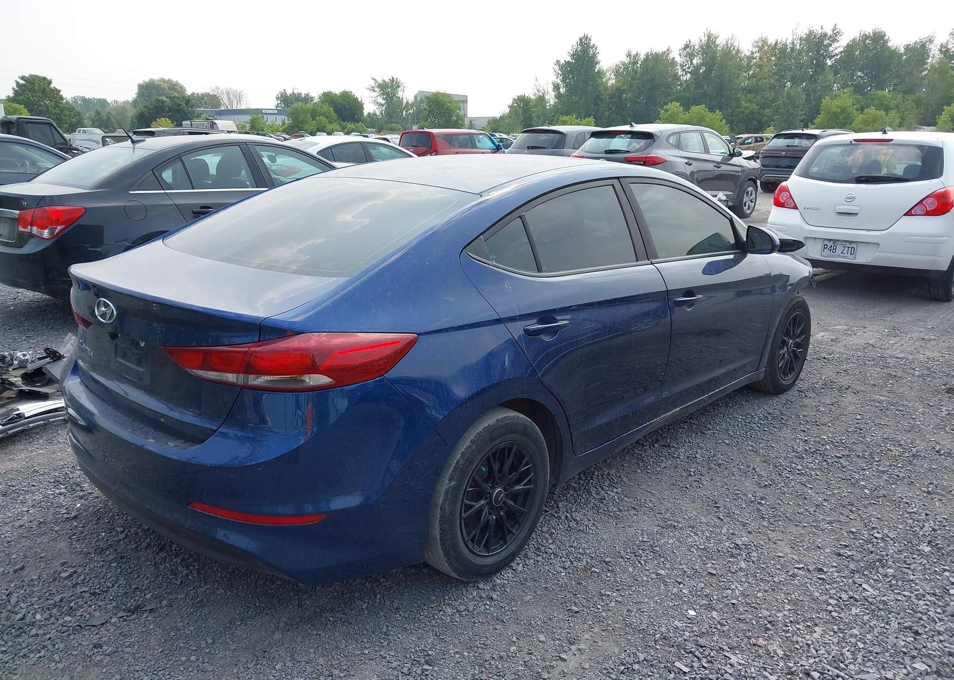 2017 HYUNDAI ELANTRA LE