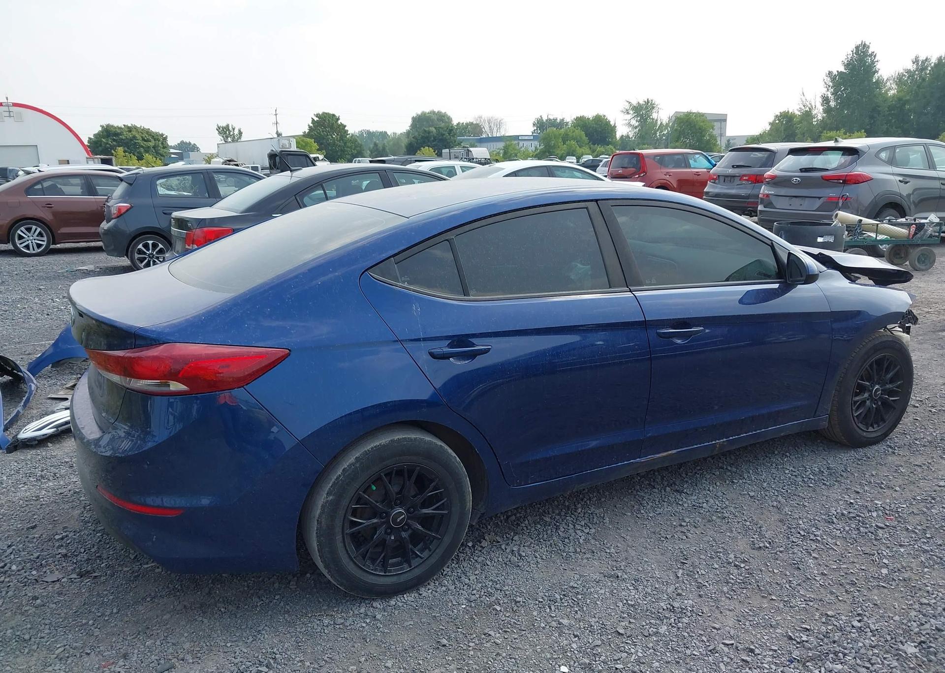 2017 HYUNDAI ELANTRA LE