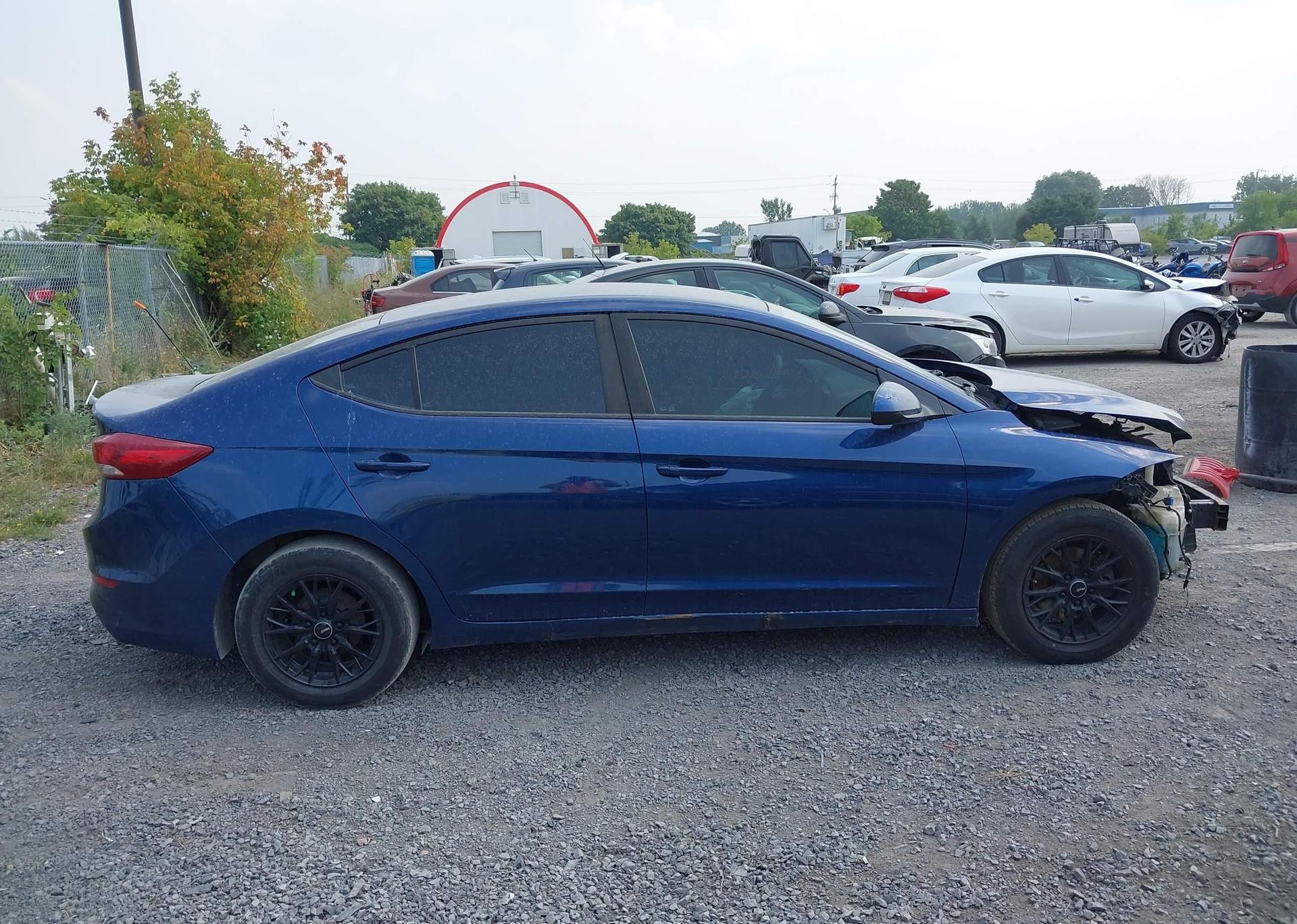 2017 HYUNDAI ELANTRA LE