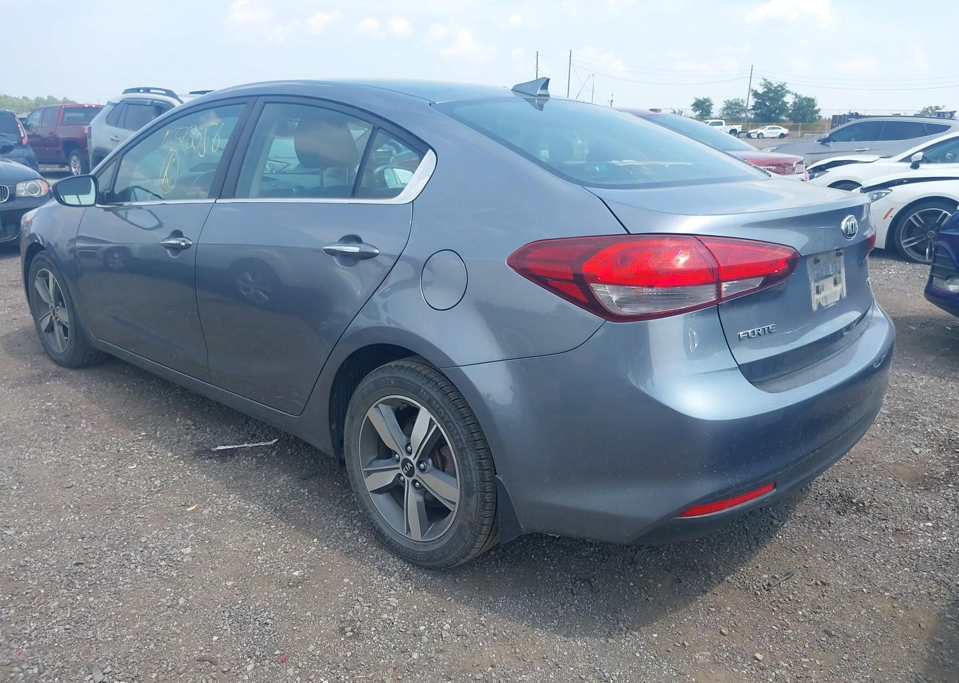 2018 KIA FORTE EX