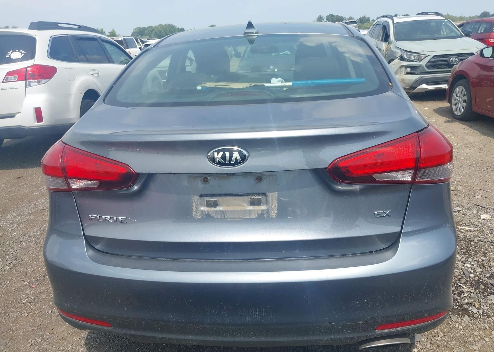 2018 KIA FORTE EX