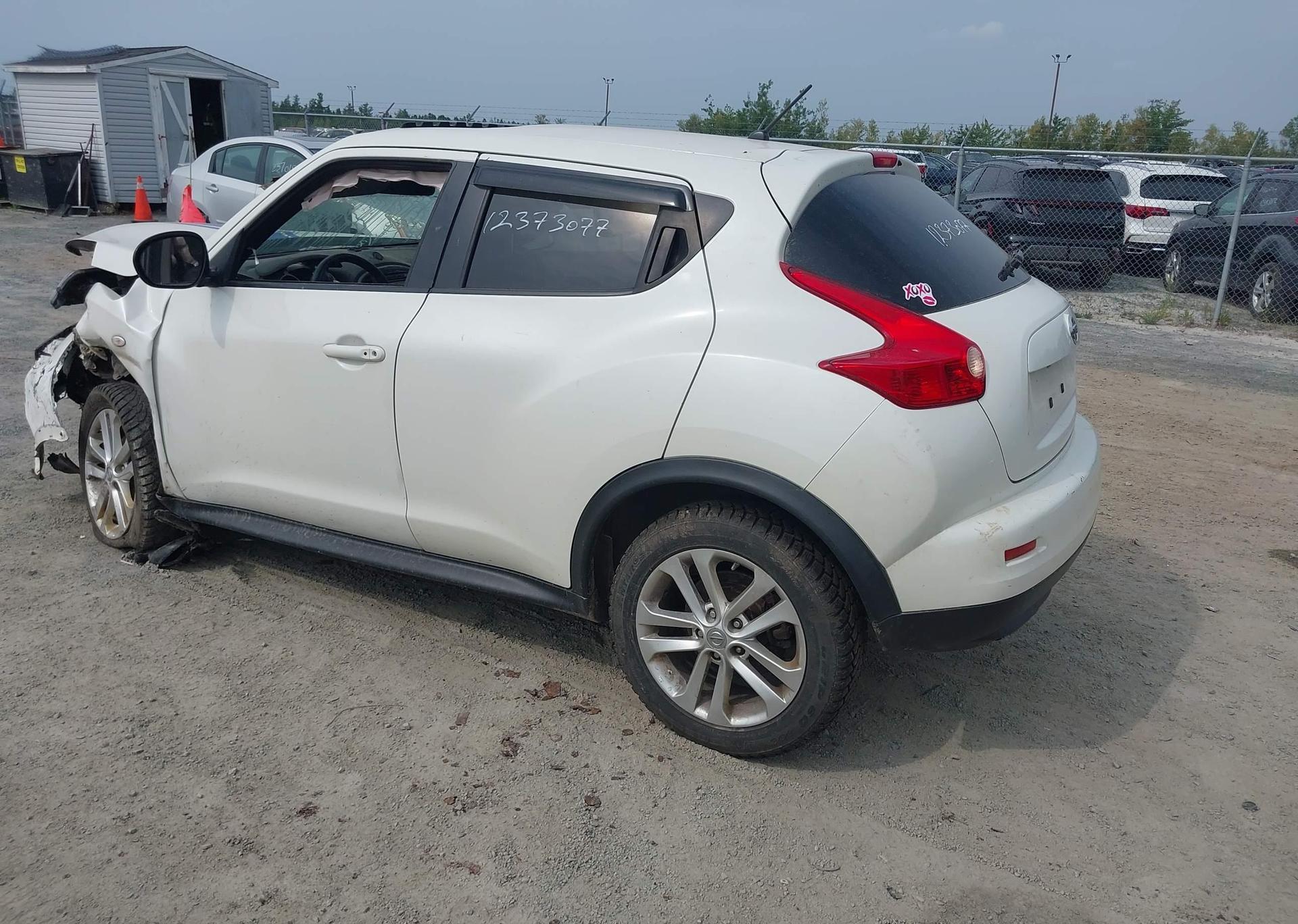2013 NISSAN JUKE SV