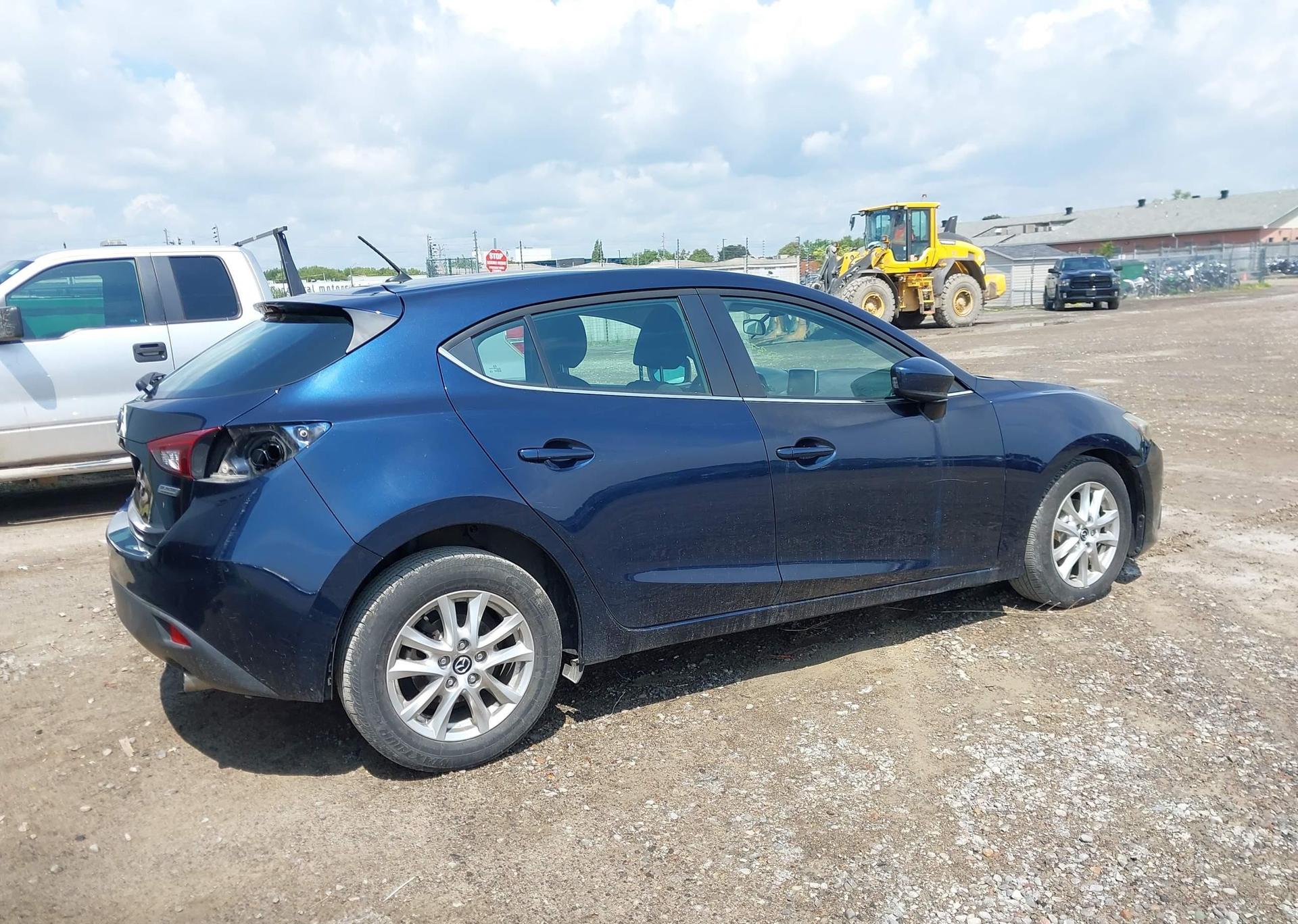 2015 MAZDA 3 TOURING