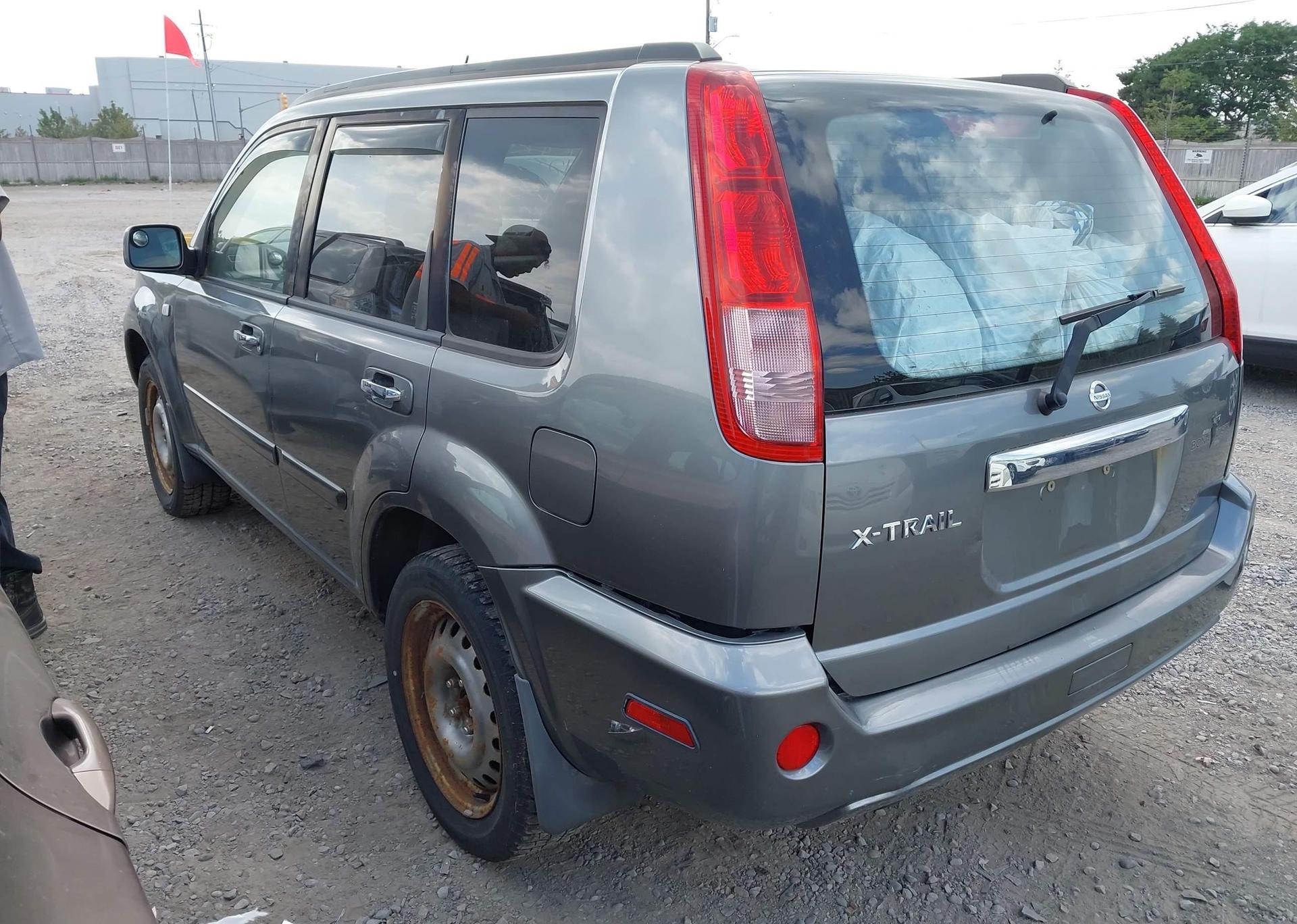 2006 NISSAN X-TRAIL XE
