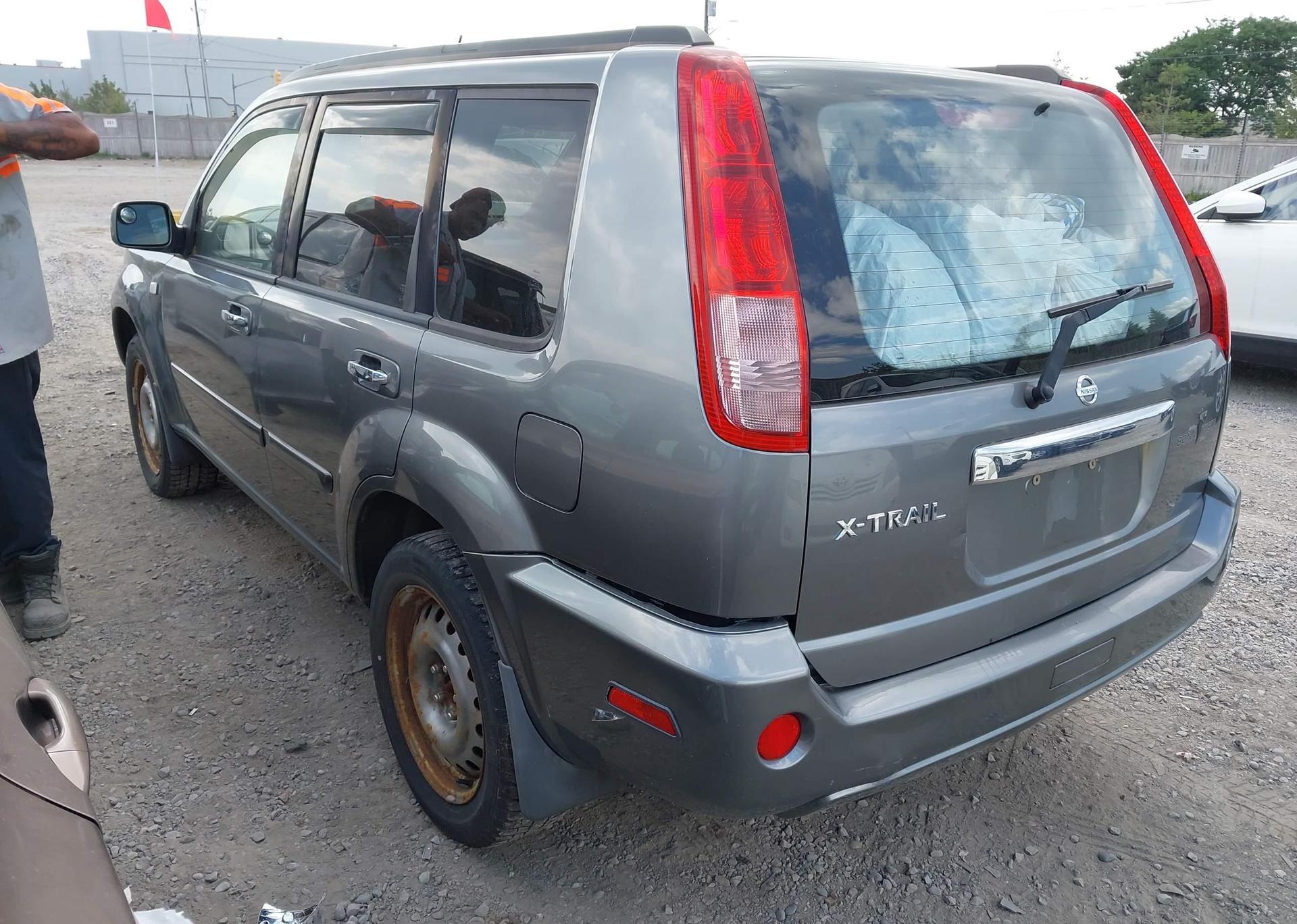 2006 NISSAN X-TRAIL XE