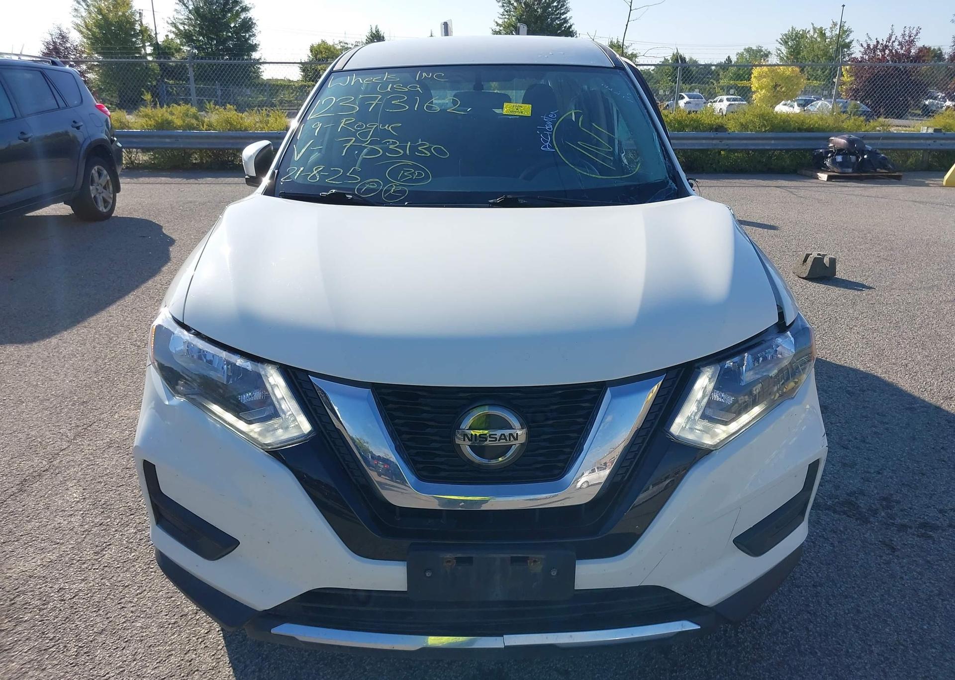 2019 NISSAN ROGUE S
