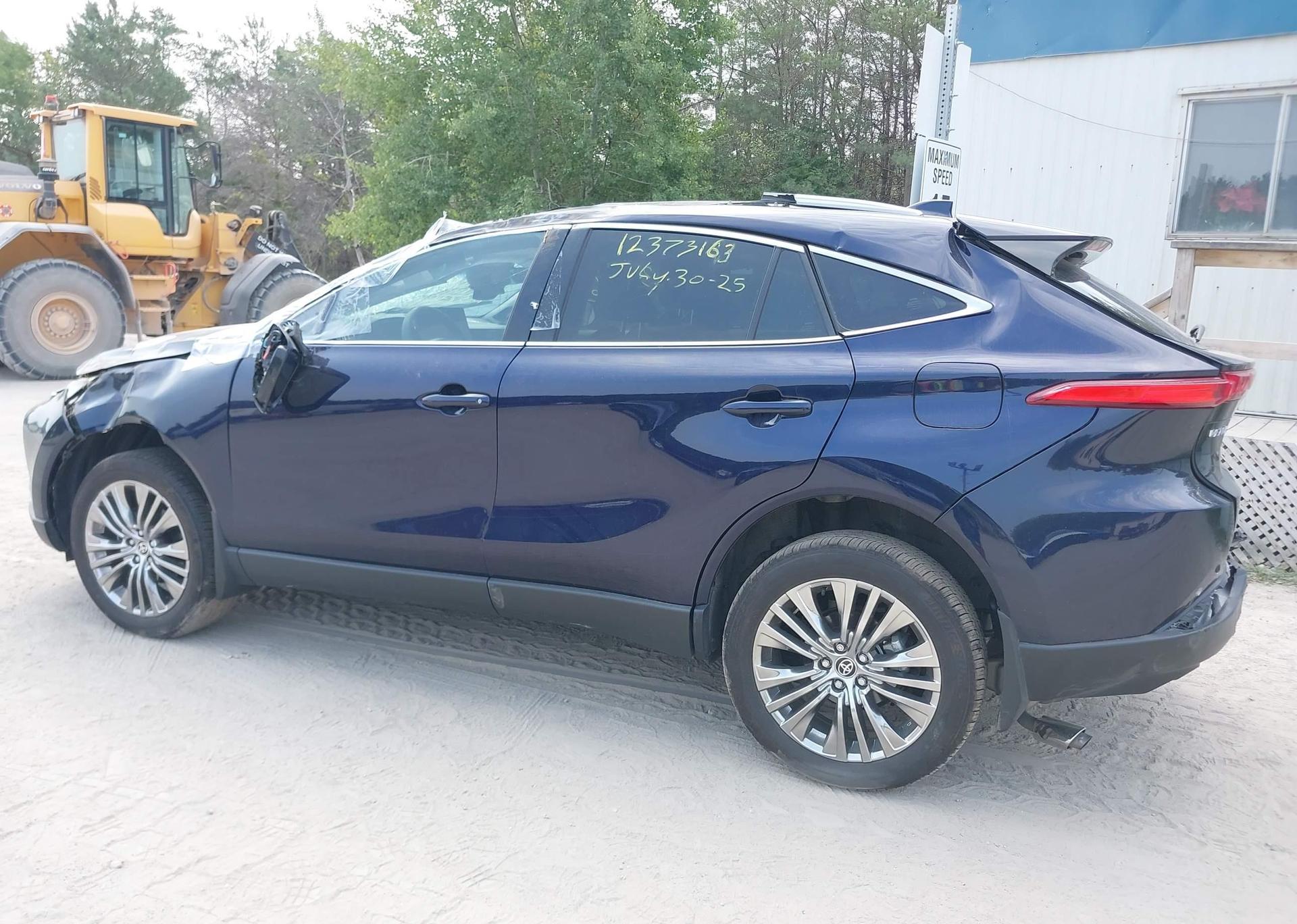 2024 TOYOTA VENZA
