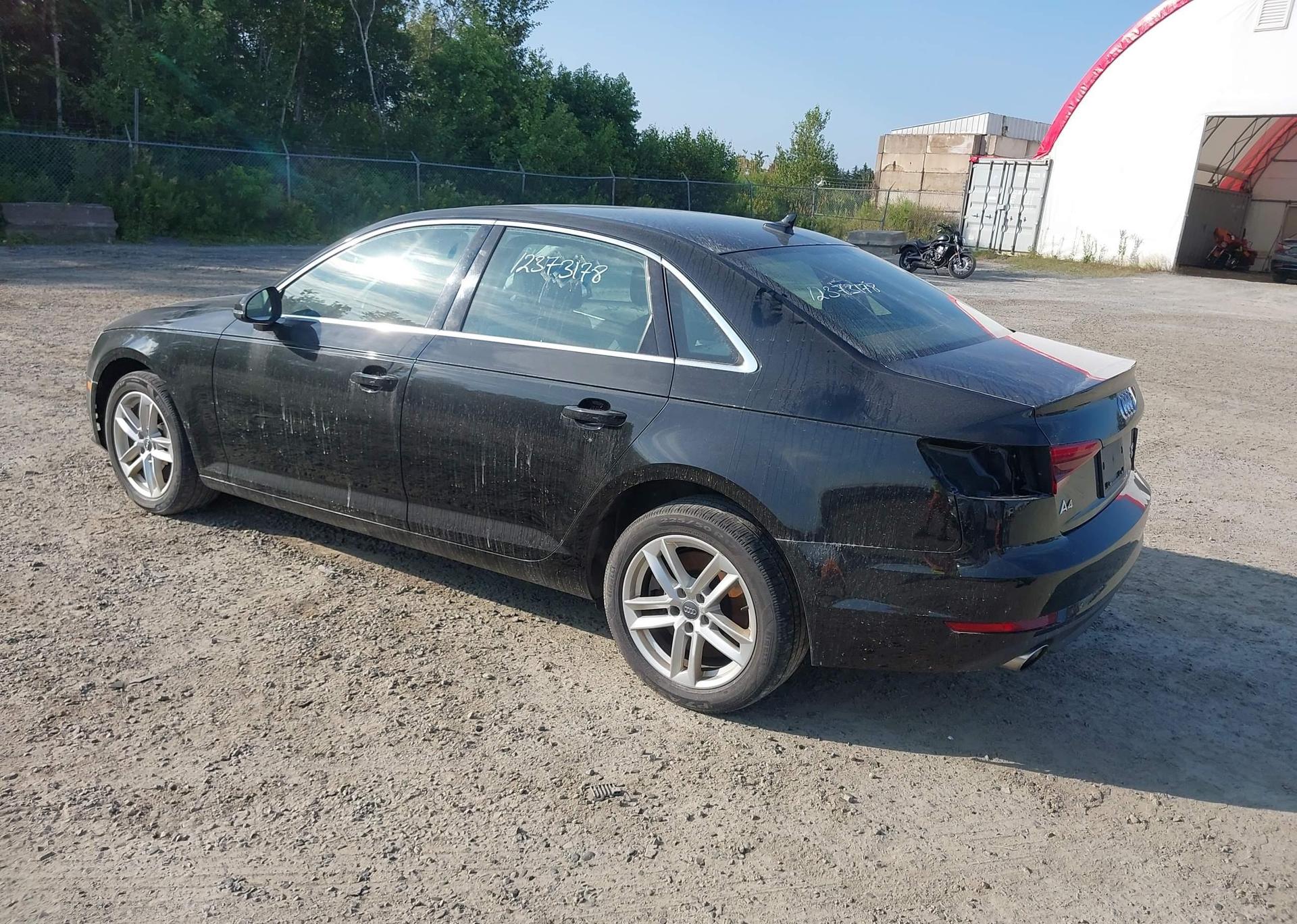 2017 AUDI A4 2.0T KOMFORT