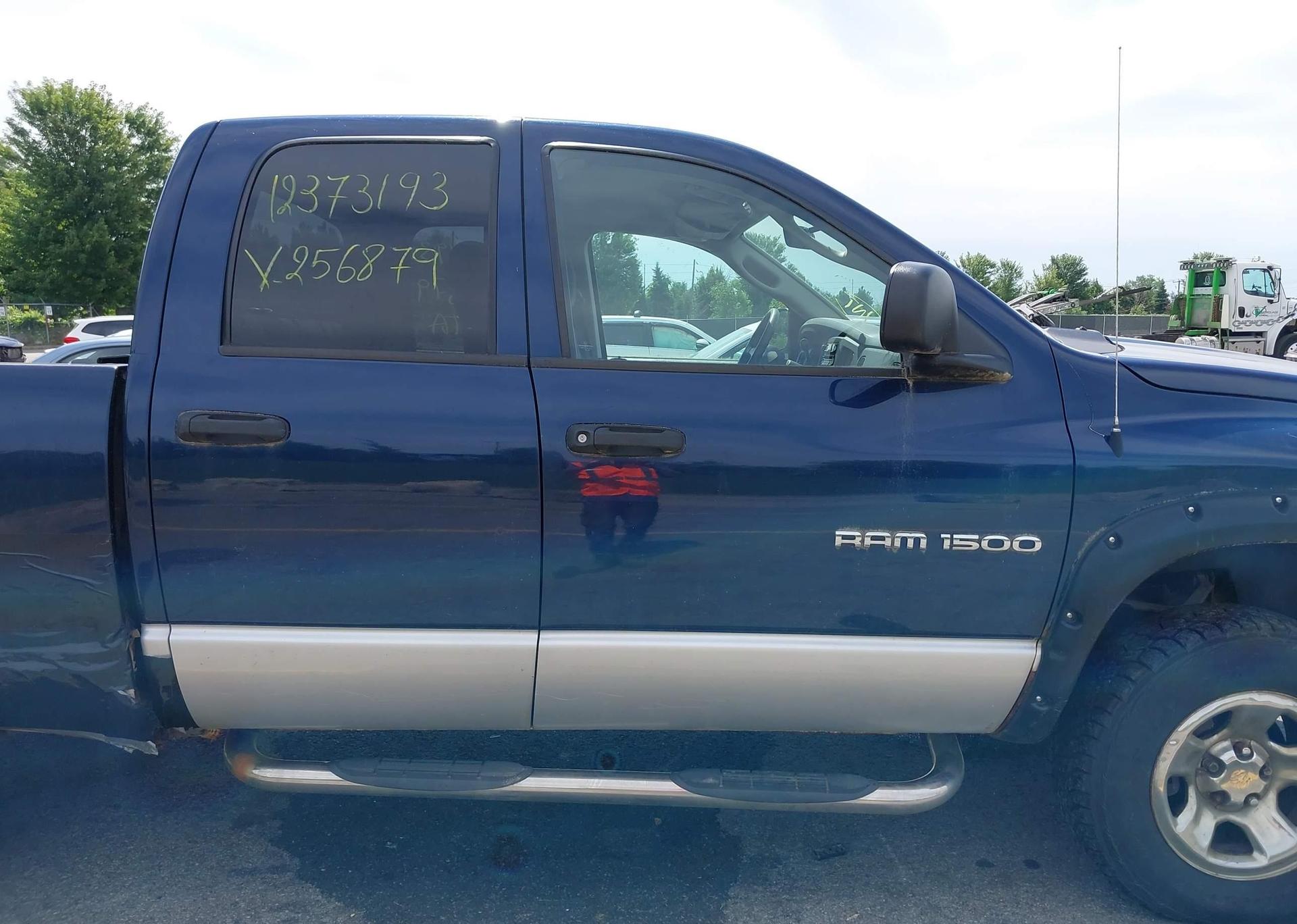 2003 DODGE RAM 1500 SLT