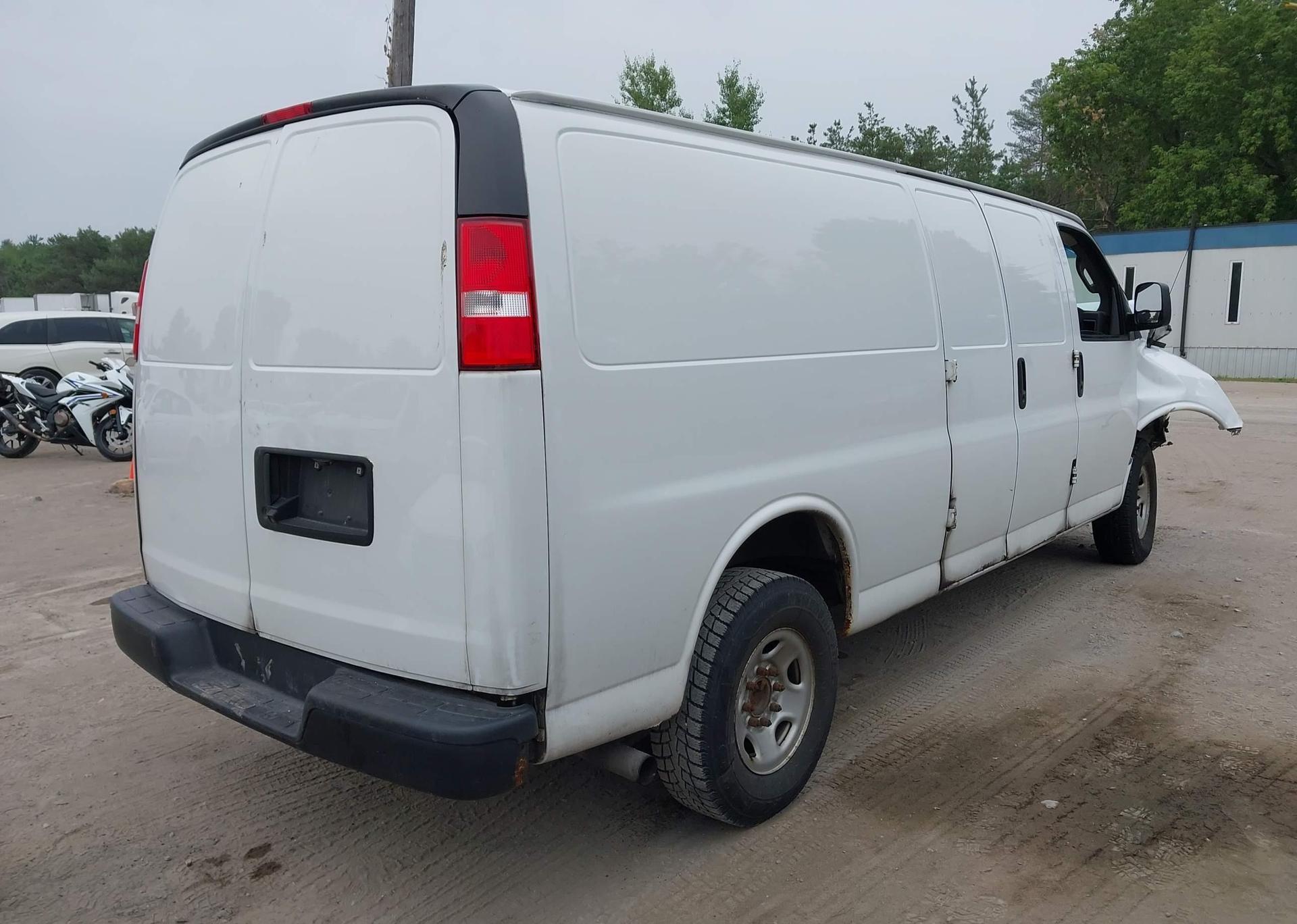 2018 GMC SAVANA 2500 WORK VAN