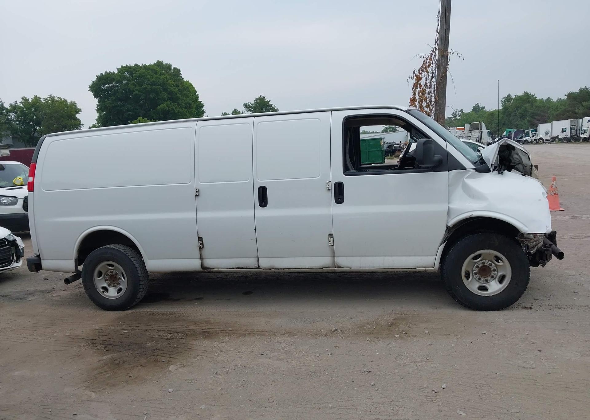 2018 GMC SAVANA 2500 WORK VAN