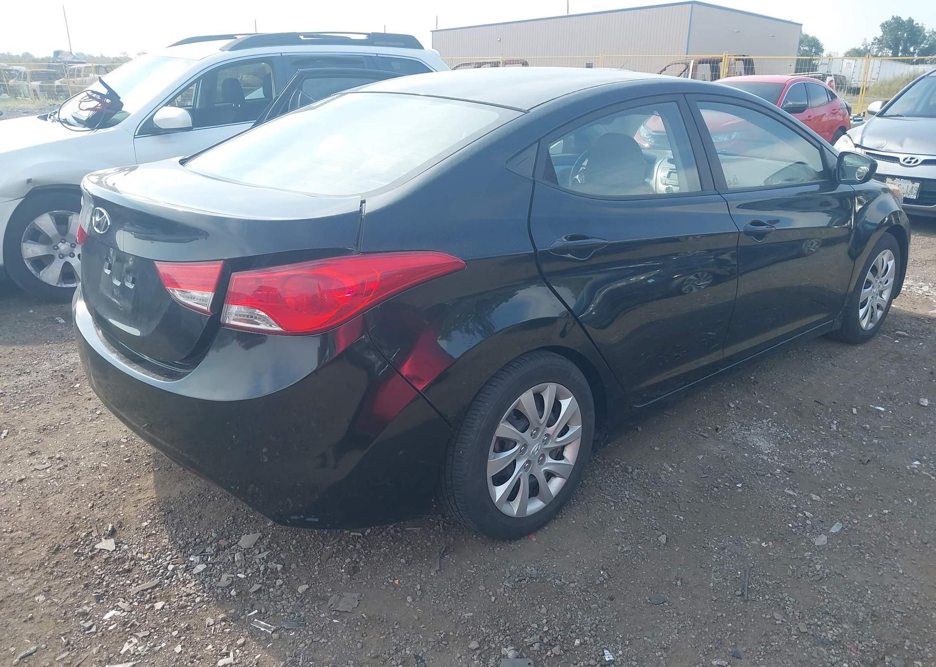 2011 HYUNDAI ELANTRA GL