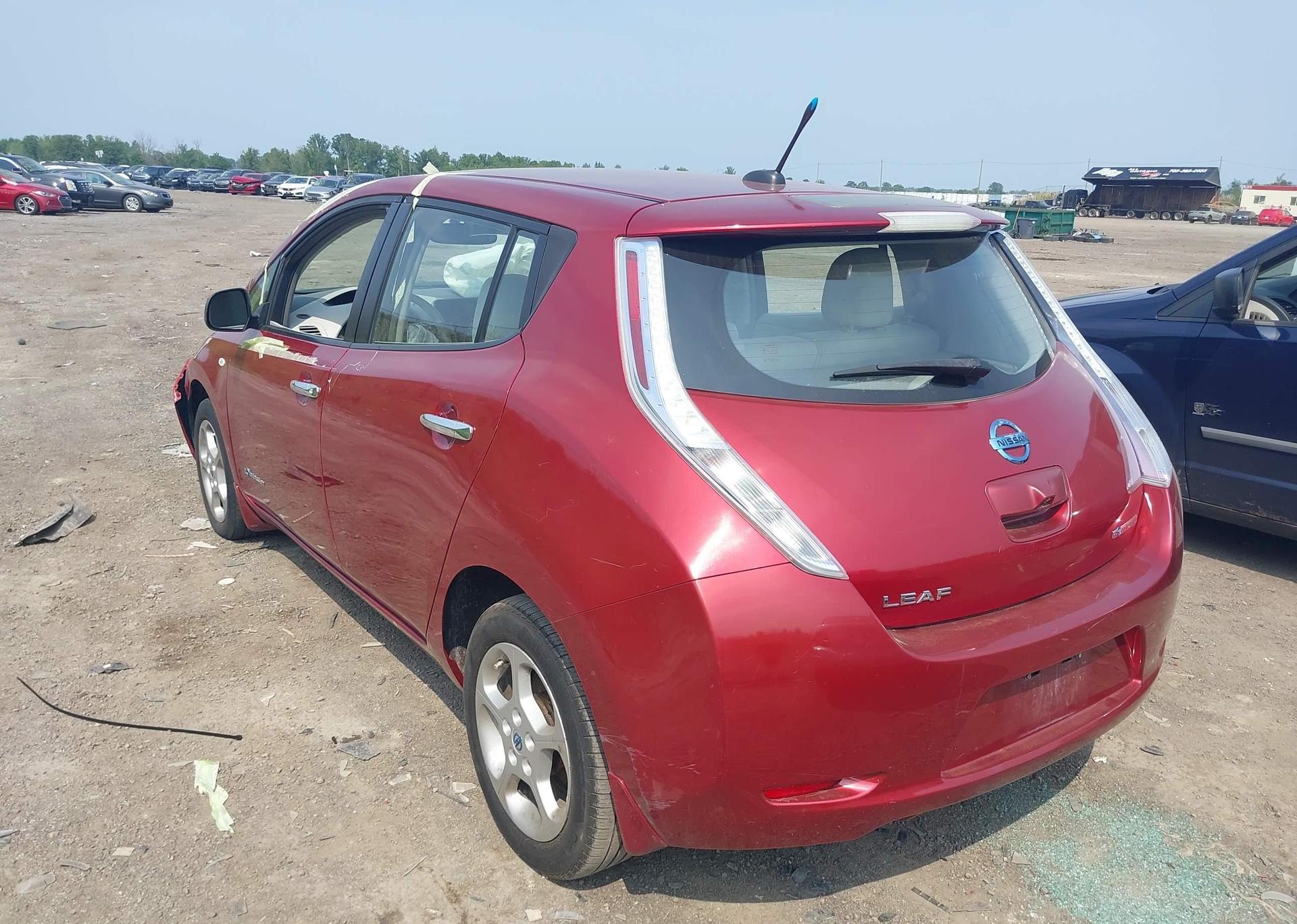 2012 NISSAN LEAF SL