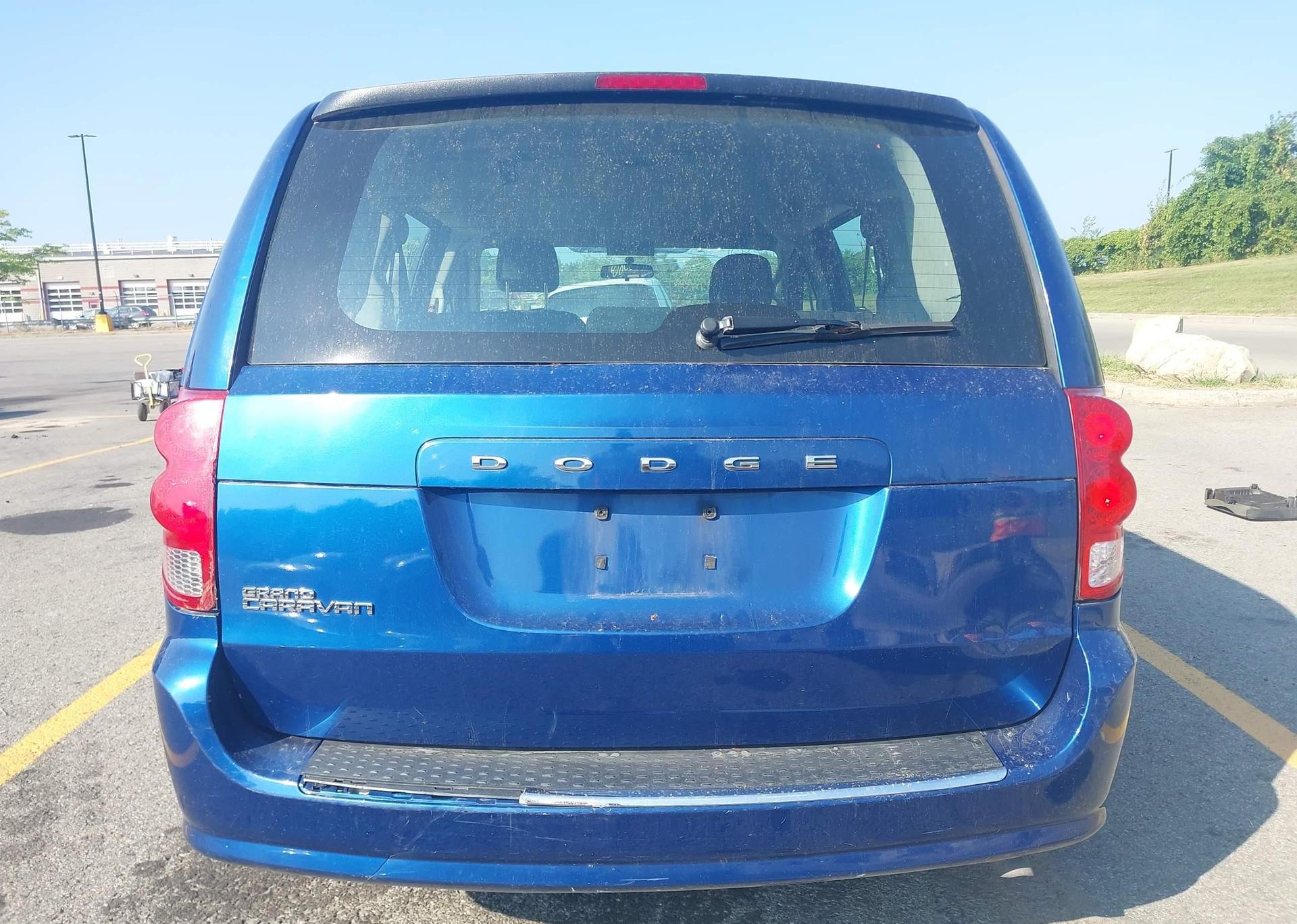 2011 DODGE GRAND CARAVAN EXPRESS
