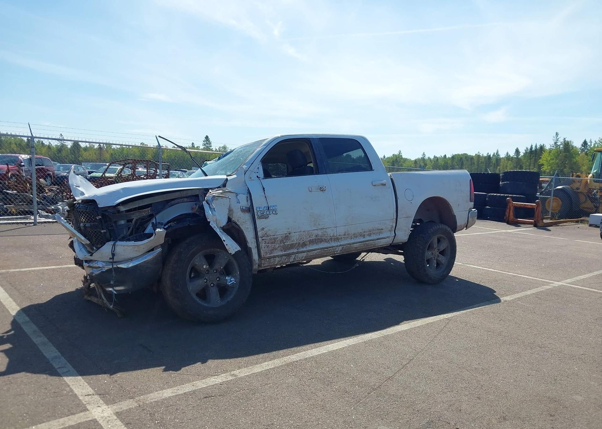 2019 RAM 1500 CLASSIC SLT