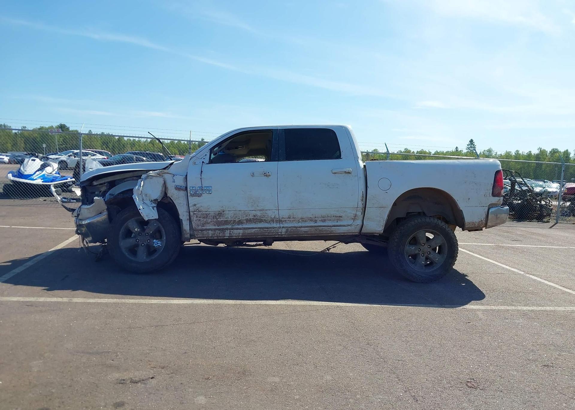 2019 RAM 1500 CLASSIC SLT