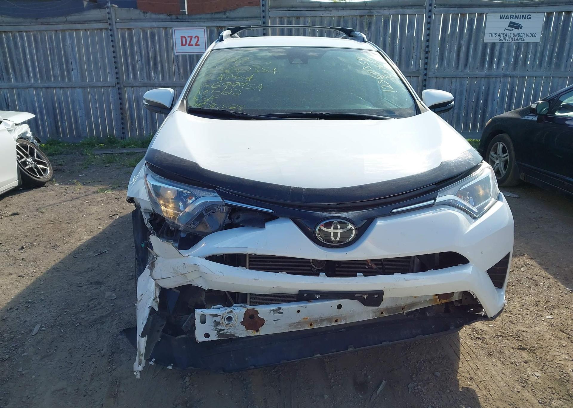 2018 TOYOTA RAV4 LE