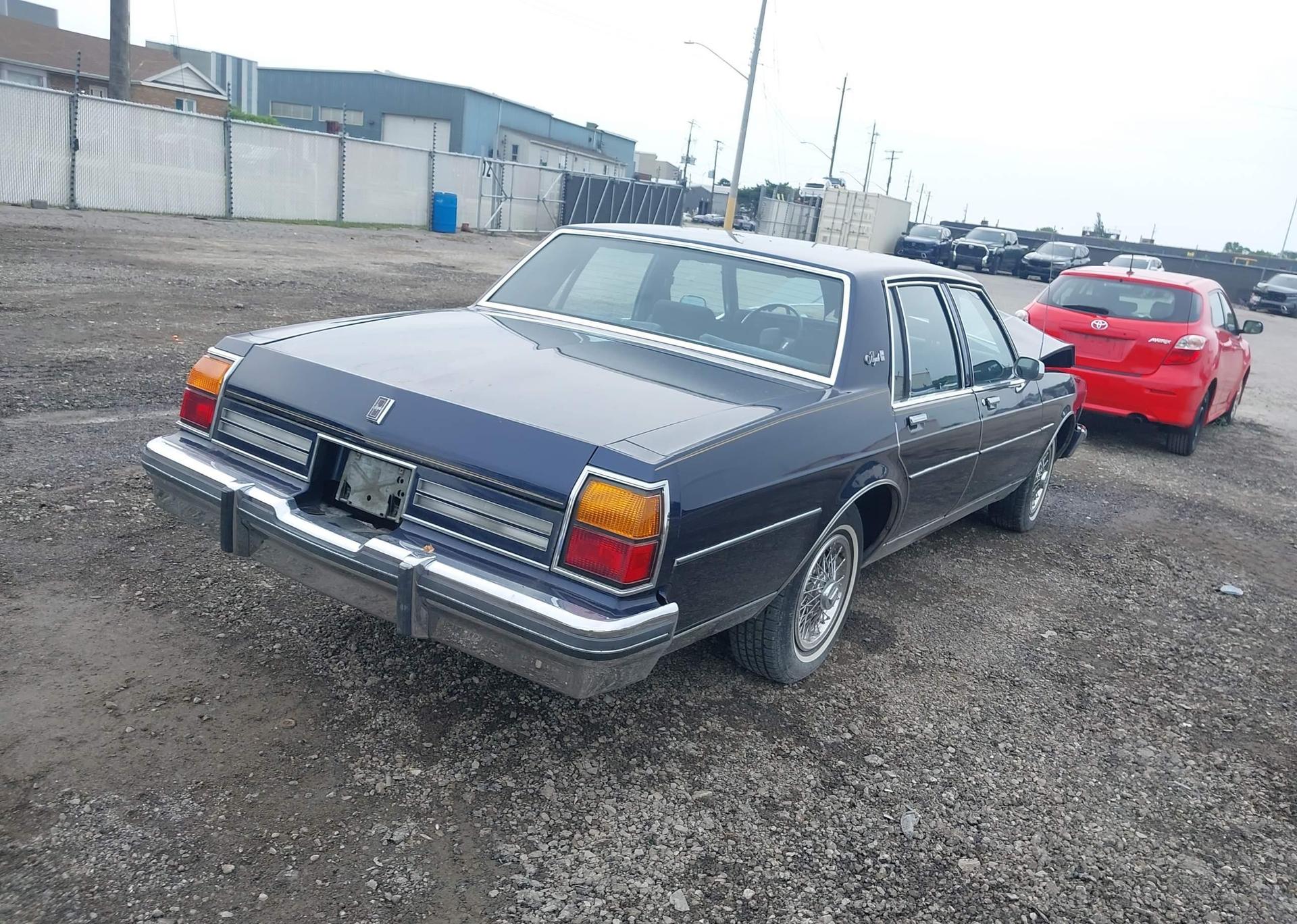 1985 OLDSMOBILE DELTA 88 ROYALE BROUGHAM